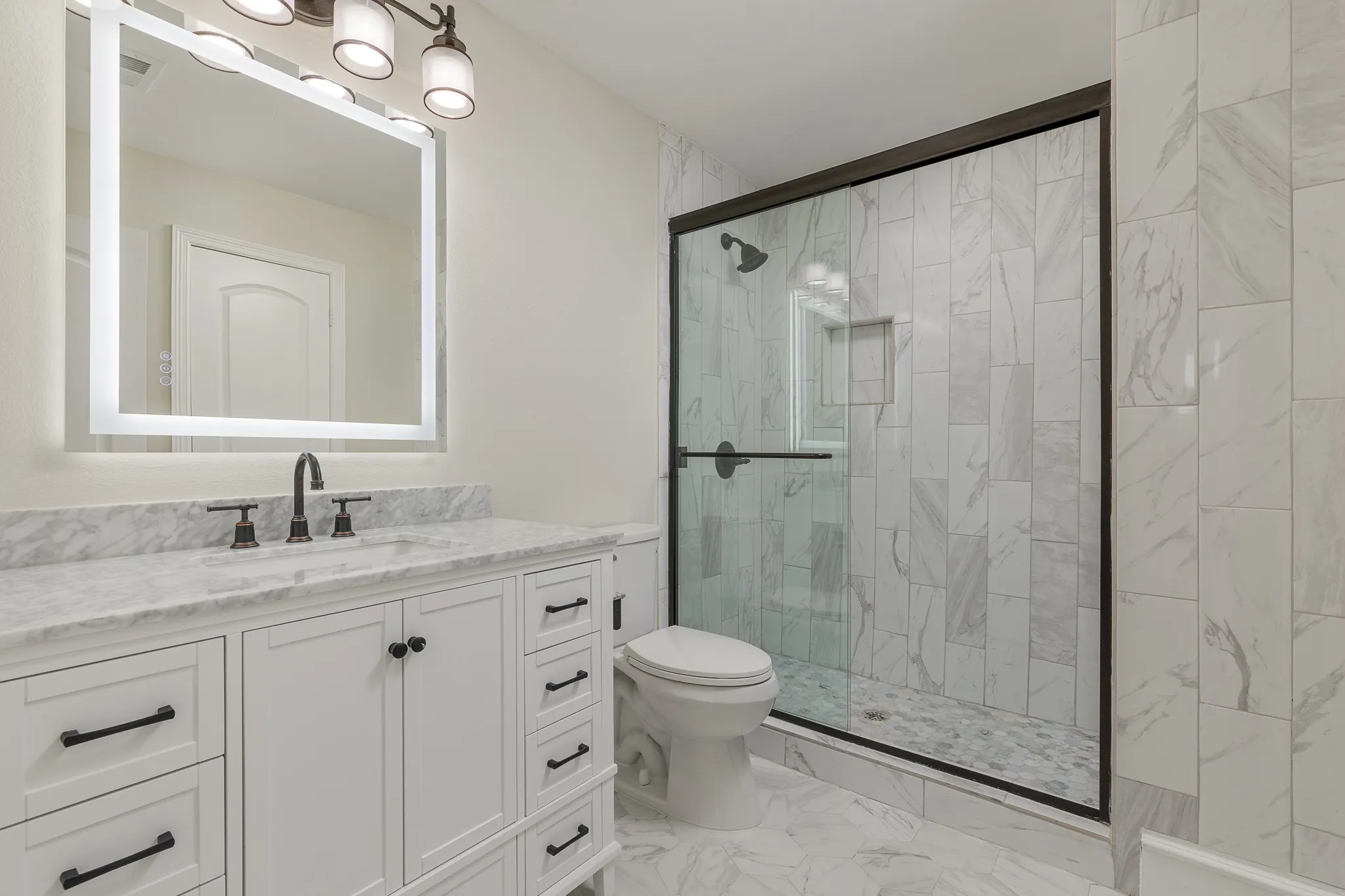 Single Family Residence For Sale in Collin County , 3400 N Preston Lakes Drive, Celina, Texas 75009, 5 Bedroom, 4 Bathroom, 2 Garage spaces, 3,922 Sqft, built in 2011, Price $1,350,000, mls#21308931, Real Estate Agent in Celina, Homes For Sale in Collin county, Homes For Sale in Celina, Realtor in Celina Texas, Real Estate Brokerage Independent Realty Texas, Luminita Cordes Realtor