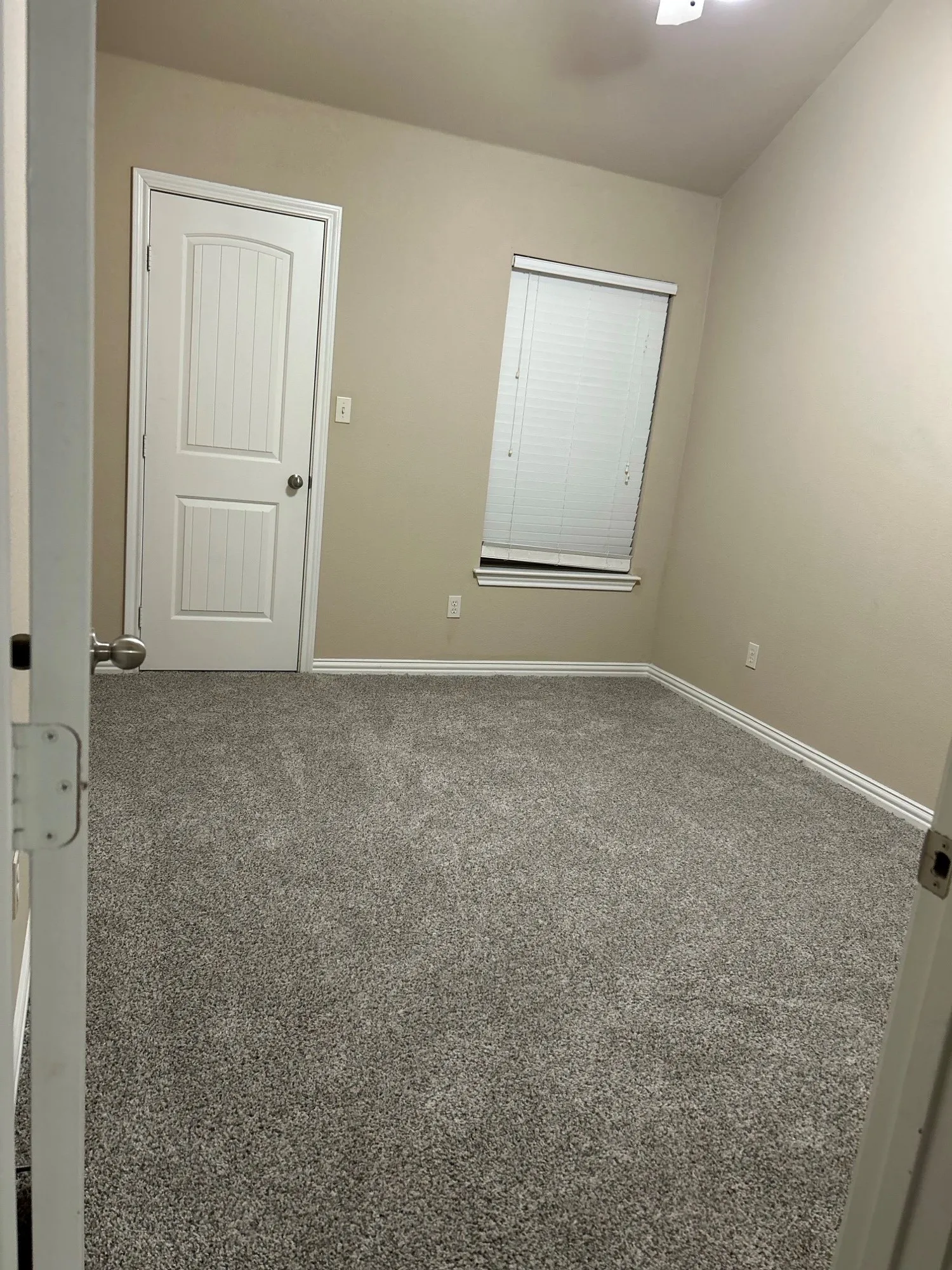 Single Family Residence For Sale in Mc Lennan County , 2409 Tigua Court, Waco, Texas 76712, 3 Bedrooms, 2 Bathrooms, 2 Garage spaces, 1,585 Sqft, built in 2006, Price $285,000, mls#21314068, Real Estate Agent in Waco, Homes For Sale in Mc Lennan county, Homes For Sale in Waco, Realtor in Waco Texas, Real Estate Brokerage Independent Realty Texas, Luminita Cordes Realtor