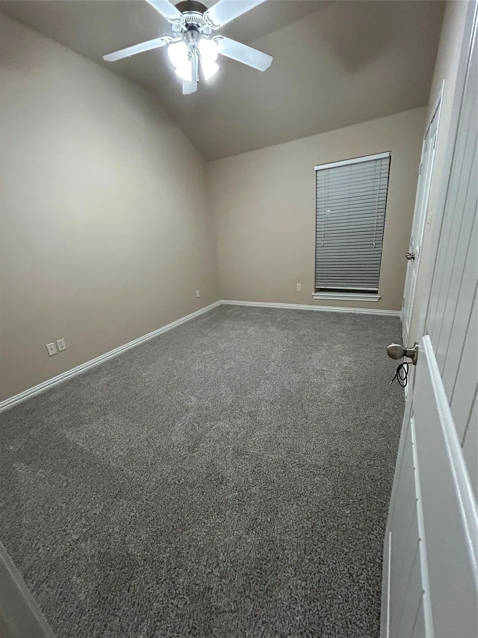Single Family Residence For Sale in Mc Lennan County , 2409 Tigua Court, Waco, Texas 76712, 3 Bedrooms, 2 Bathrooms, 2 Garage spaces, 1,585 Sqft, built in 2006, Price $285,000, mls#21314068, Real Estate Agent in Waco, Homes For Sale in Mc Lennan county, Homes For Sale in Waco, Realtor in Waco Texas, Real Estate Brokerage Independent Realty Texas, Luminita Cordes Realtor