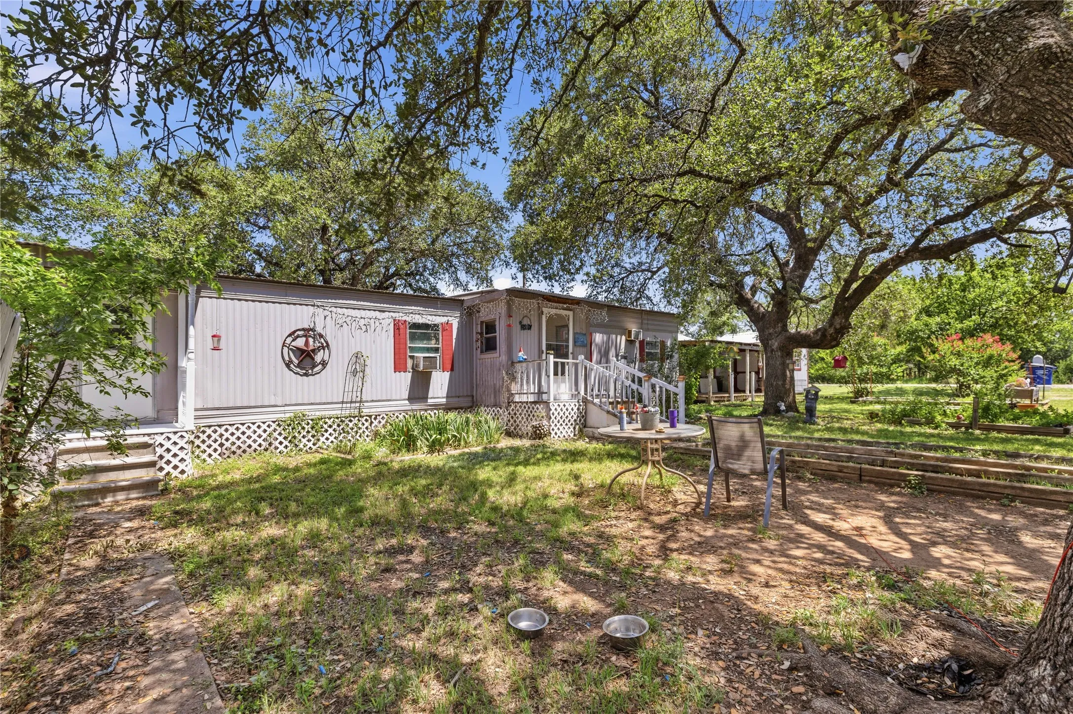 Mobile Home For Sale in Brown County , 9401 County Road 456, Brownwood, Texas 76801, 3 Bedroom, 2 Bathroom, Garage spaces, 1,236 Sqft, built in 1976, mls#21312619, Real Estate Agent in Brownwood, Homes For Sale in Brown county, Homes For Sale in Brownwood, Realtor in Brownwood Texas, Real Estate Brokerage Independent Realty Texas, Luminita Cordes Realtor