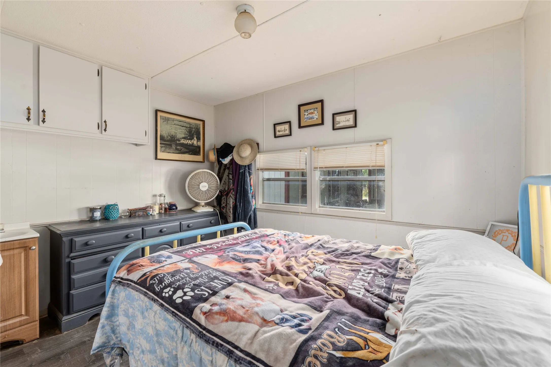 Mobile Home For Sale in Brown County , 9401 County Road 456, Brownwood, Texas 76801, 3 Bedroom, 2 Bathroom, Garage spaces, 1,236 Sqft, built in 1976, mls#21312619, Real Estate Agent in Brownwood, Homes For Sale in Brown county, Homes For Sale in Brownwood, Realtor in Brownwood Texas, Real Estate Brokerage Independent Realty Texas, Luminita Cordes Realtor