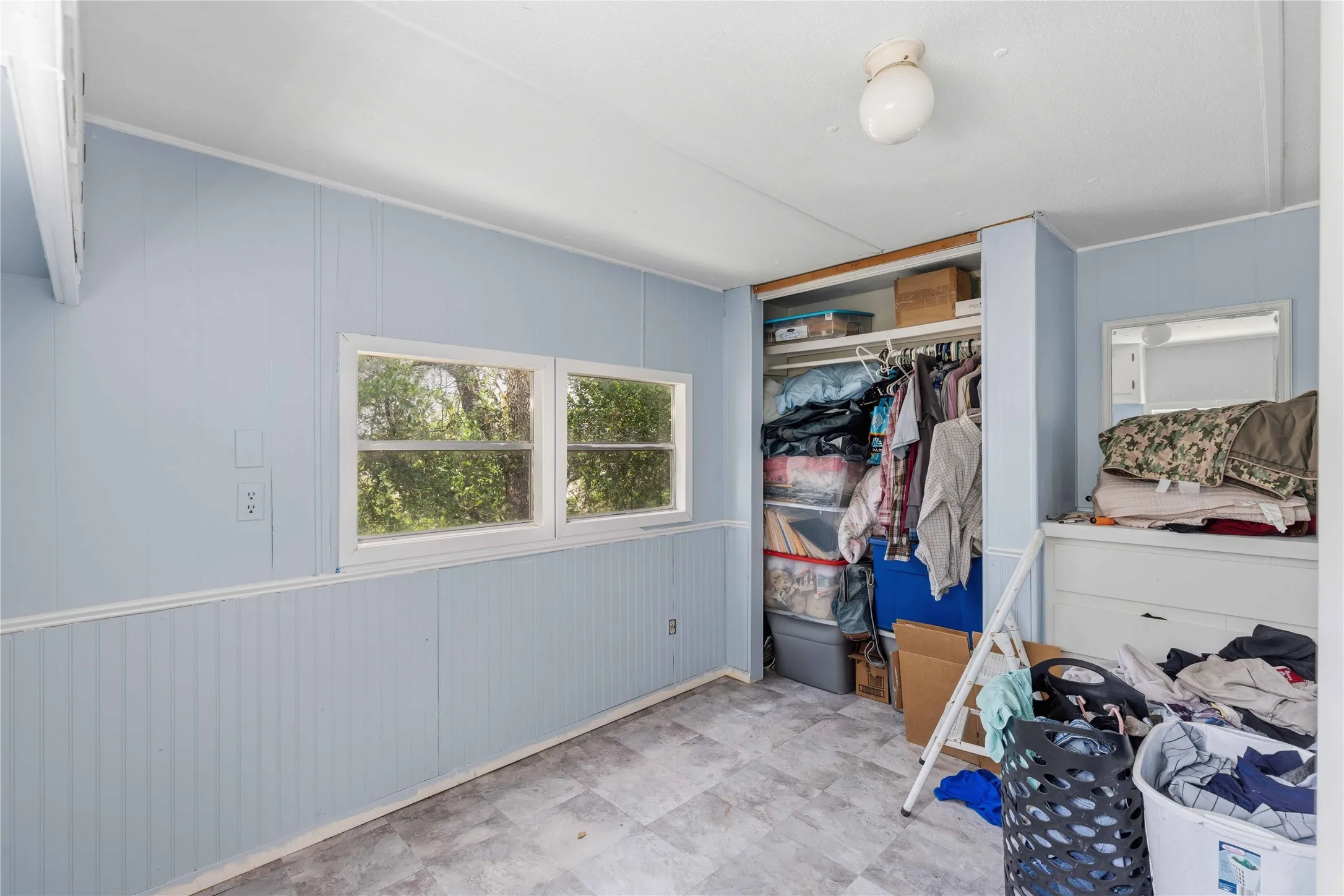 Mobile Home For Sale in Brown County , 9401 County Road 456, Brownwood, Texas 76801, 3 Bedroom, 2 Bathroom, Garage spaces, 1,236 Sqft, built in 1976, mls#21312619, Real Estate Agent in Brownwood, Homes For Sale in Brown county, Homes For Sale in Brownwood, Realtor in Brownwood Texas, Real Estate Brokerage Independent Realty Texas, Luminita Cordes Realtor