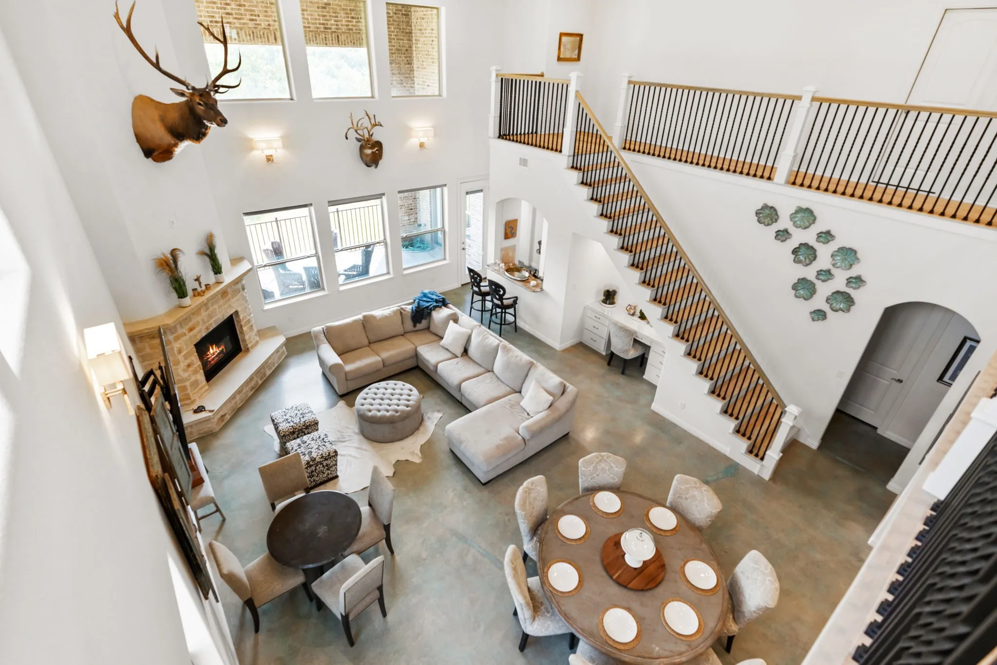 Single Family Residence For Sale in Hill County , 28029 Marina Drive, Whitney, Texas 76692, 4 Bedroom, 3 Bathroom, 2 Garage spaces, 3,356 Sqft, built in 2018, mls#21314427, Real Estate Agent in Whitney, Homes For Sale in Hill county, Homes For Sale in Whitney, Realtor in Whitney Texas, Real Estate Brokerage Independent Realty Texas, Luminita Cordes Realtor