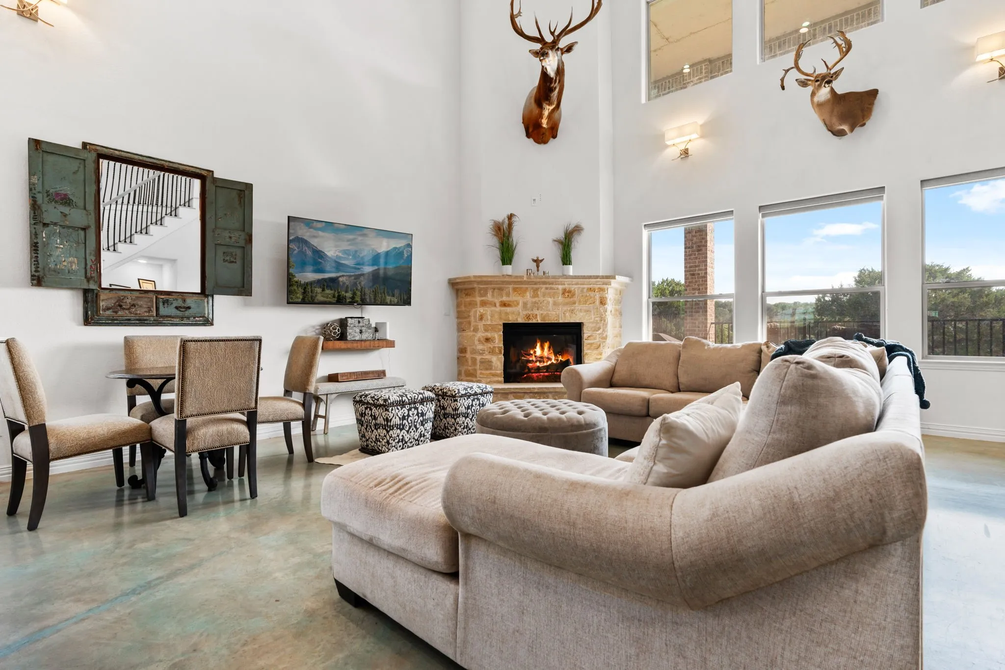 Single Family Residence For Sale in Hill County , 28029 Marina Drive, Whitney, Texas 76692, 4 Bedroom, 3 Bathroom, 2 Garage spaces, 3,356 Sqft, built in 2018, mls#21314427, Real Estate Agent in Whitney, Homes For Sale in Hill county, Homes For Sale in Whitney, Realtor in Whitney Texas, Real Estate Brokerage Independent Realty Texas, Luminita Cordes Realtor