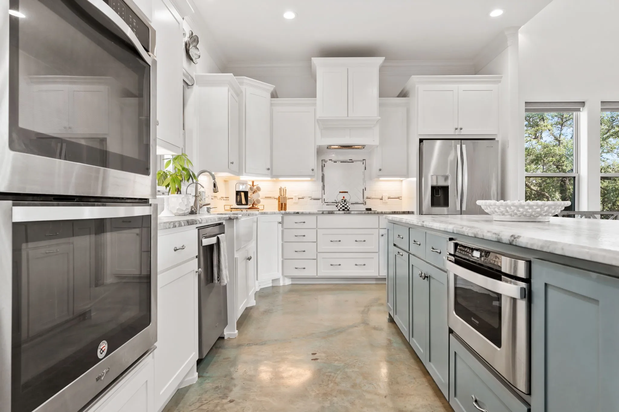 Single Family Residence For Sale in Hill County , 28029 Marina Drive, Whitney, Texas 76692, 4 Bedroom, 3 Bathroom, 2 Garage spaces, 3,356 Sqft, built in 2018, mls#21314427, Real Estate Agent in Whitney, Homes For Sale in Hill county, Homes For Sale in Whitney, Realtor in Whitney Texas, Real Estate Brokerage Independent Realty Texas, Luminita Cordes Realtor