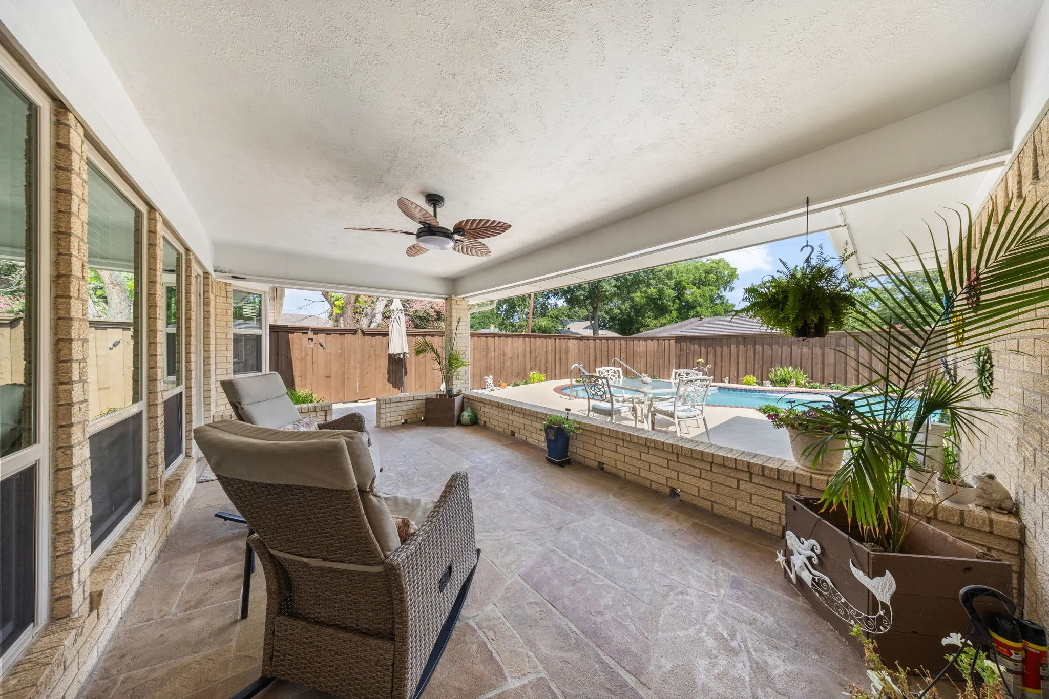 Single Family Residence For Sale in Collin County , 1521 Baffin Bay Drive, Plano, Texas 75075, 4 Bedroom, 3 Bathroom, 2 Garage spaces, 2,403 Sqft, built in 1977, mls#21314583, Real Estate Agent in Plano, Homes For Sale in Collin county, Homes For Sale in Plano, Realtor in Plano Texas, Real Estate Brokerage Independent Realty Texas, Luminita Cordes Realtor