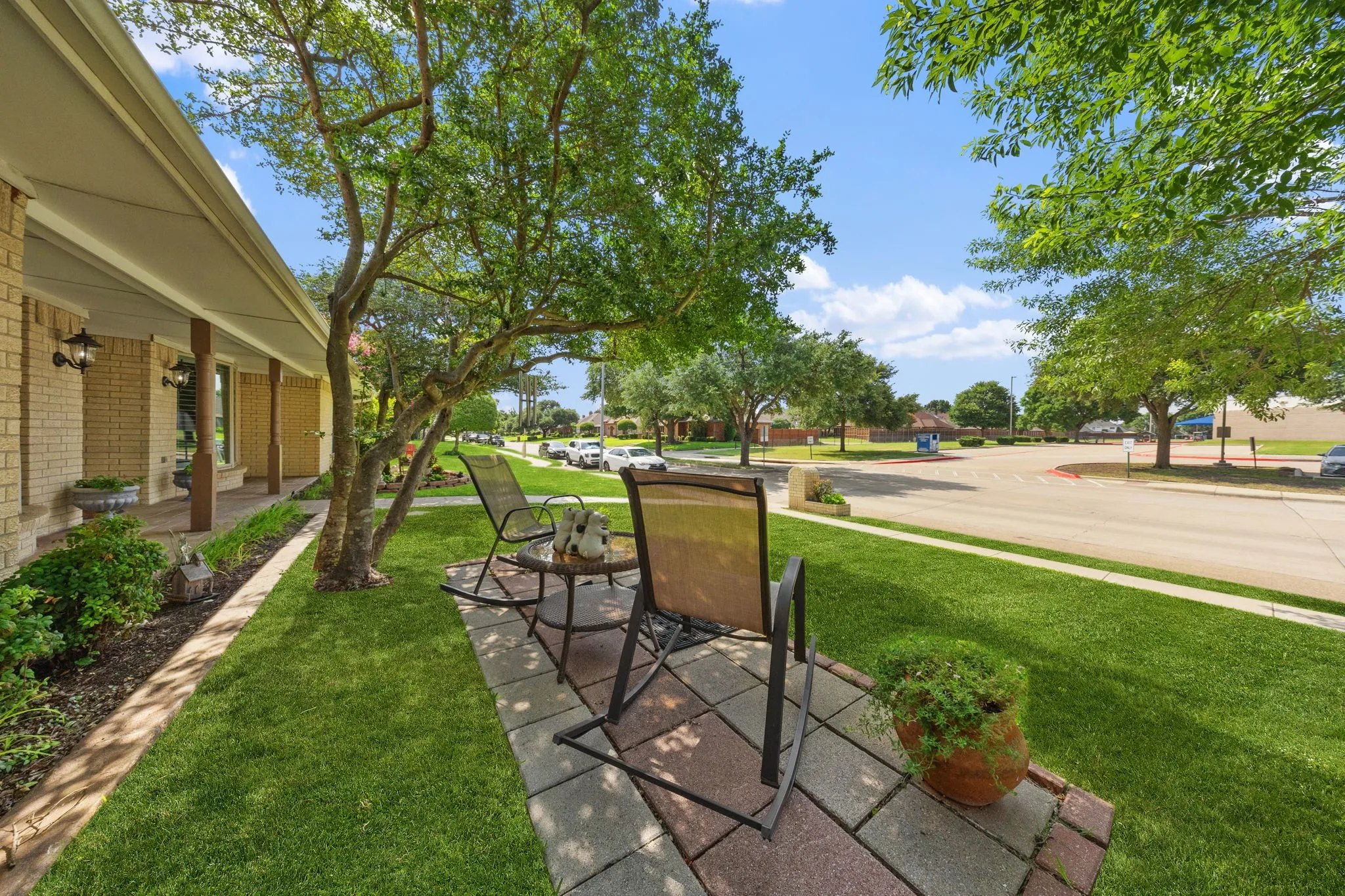 Single Family Residence For Sale in Collin County , 1521 Baffin Bay Drive, Plano, Texas 75075, 4 Bedroom, 3 Bathroom, 2 Garage spaces, 2,403 Sqft, built in 1977, mls#21314583, Real Estate Agent in Plano, Homes For Sale in Collin county, Homes For Sale in Plano, Realtor in Plano Texas, Real Estate Brokerage Independent Realty Texas, Luminita Cordes Realtor