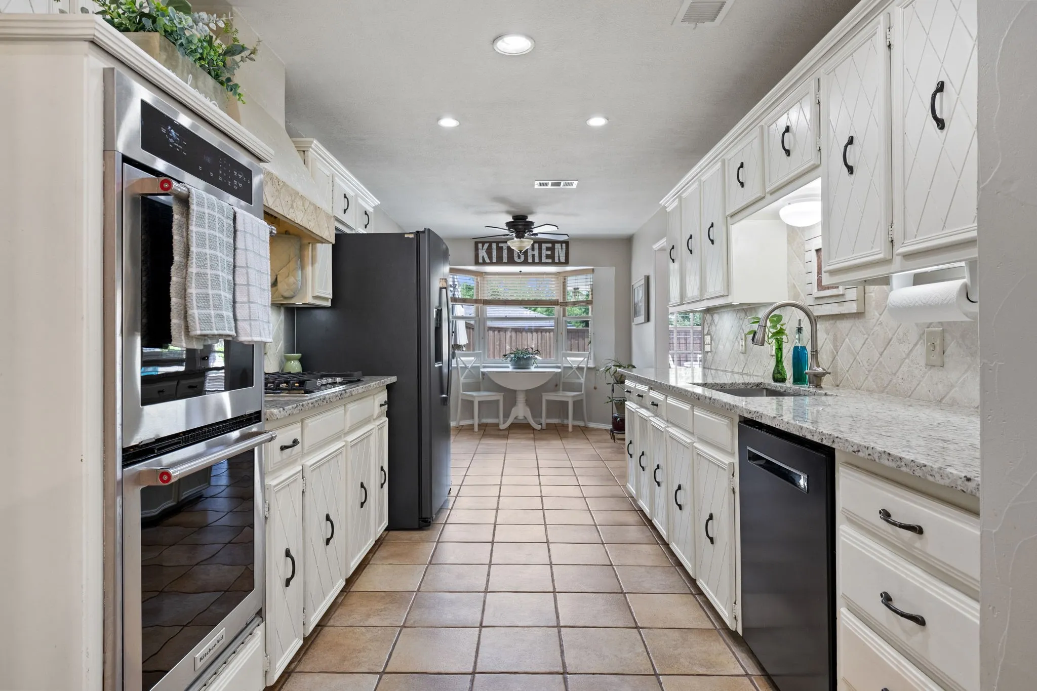 Single Family Residence For Sale in Collin County , 1521 Baffin Bay Drive, Plano, Texas 75075, 4 Bedroom, 3 Bathroom, 2 Garage spaces, 2,403 Sqft, built in 1977, mls#21314583, Real Estate Agent in Plano, Homes For Sale in Collin county, Homes For Sale in Plano, Realtor in Plano Texas, Real Estate Brokerage Independent Realty Texas, Luminita Cordes Realtor