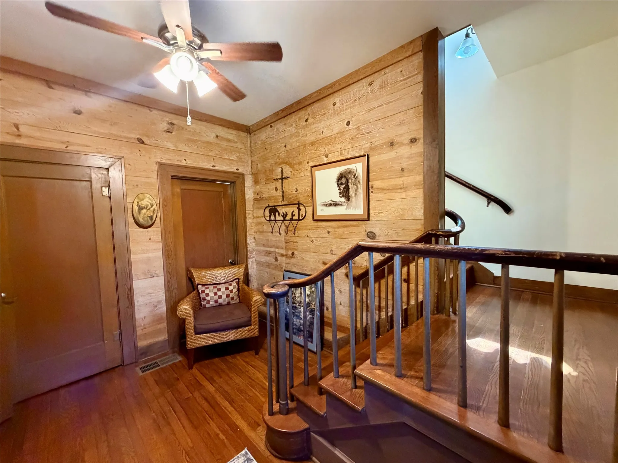 Single Family Residence For Sale in Hardeman County , 901 W Third Street, Quanah, Texas 79252, 7 Bedroom, 3 Bathroom, Garage spaces, 3,882 Sqft, built in 1918, mls#21314774, Real Estate Agent in Quanah, Homes For Sale in Hardeman county, Homes For Sale in Quanah, Realtor in Quanah Texas, Real Estate Brokerage Independent Realty Texas, Luminita Cordes Realtor
