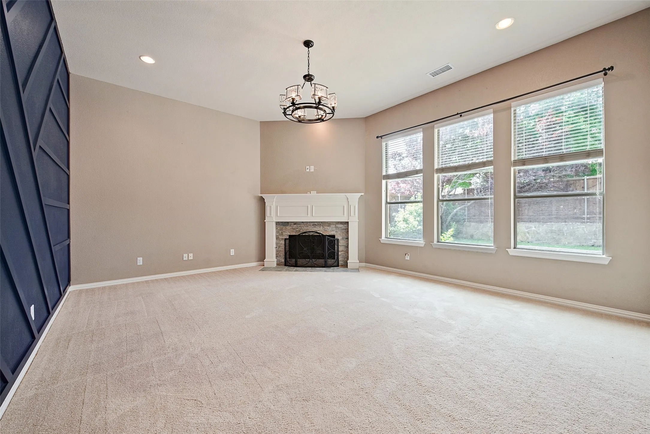 Single Family Residence For Sale in Collin County , 7309 Teakwood Drive, Mc Kinney, Texas 75072, 4 Bedroom, 3 Bathroom, 2 Garage spaces, 3,100 Sqft, built in 2004, mls#21313517, Real Estate Agent in Mc Kinney, Homes For Sale in Collin county, Homes For Sale in Mc Kinney, Realtor in Mc Kinney Texas, Real Estate Brokerage Independent Realty Texas, Luminita Cordes Realtor