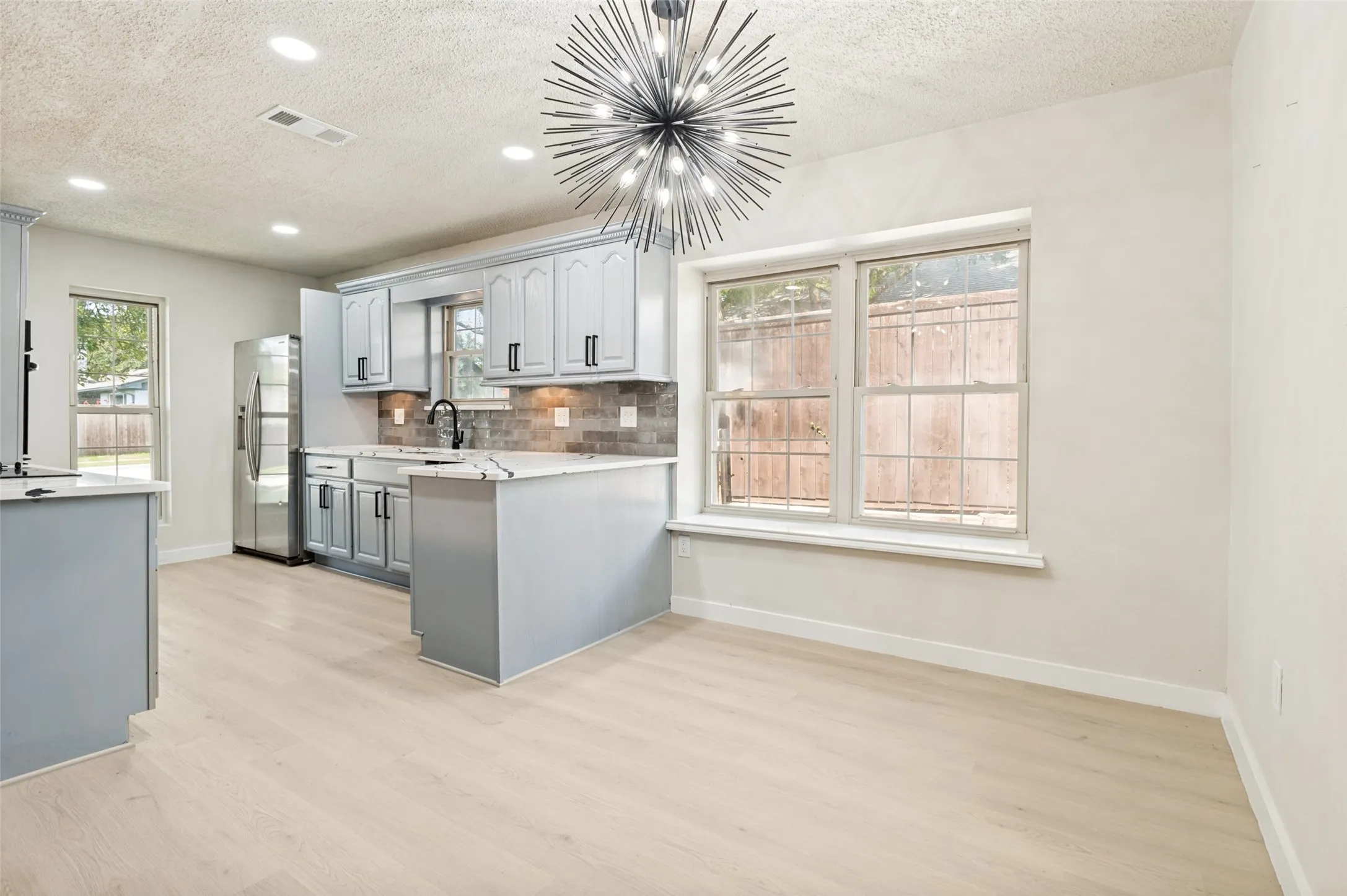 Single Family Residence For Sale in Dallas County , 2302 Greenhill Drive, Carrollton, Texas 75006, 4 Bedroom, 2 Bathroom, 2 Garage spaces, 2,065 Sqft, built in 1973, mls#21314733, Real Estate Agent in Carrollton, Homes For Sale in Dallas county, Homes For Sale in Carrollton, Realtor in Carrollton Texas, Real Estate Brokerage Independent Realty Texas, Luminita Cordes Realtor