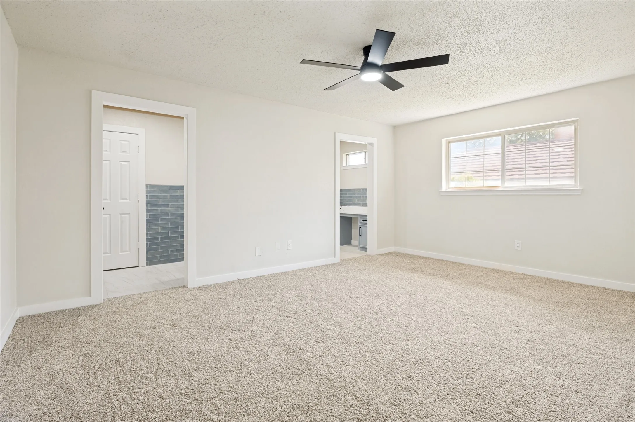 Single Family Residence For Sale in Dallas County , 2302 Greenhill Drive, Carrollton, Texas 75006, 4 Bedroom, 2 Bathroom, 2 Garage spaces, 2,065 Sqft, built in 1973, mls#21314733, Real Estate Agent in Carrollton, Homes For Sale in Dallas county, Homes For Sale in Carrollton, Realtor in Carrollton Texas, Real Estate Brokerage Independent Realty Texas, Luminita Cordes Realtor