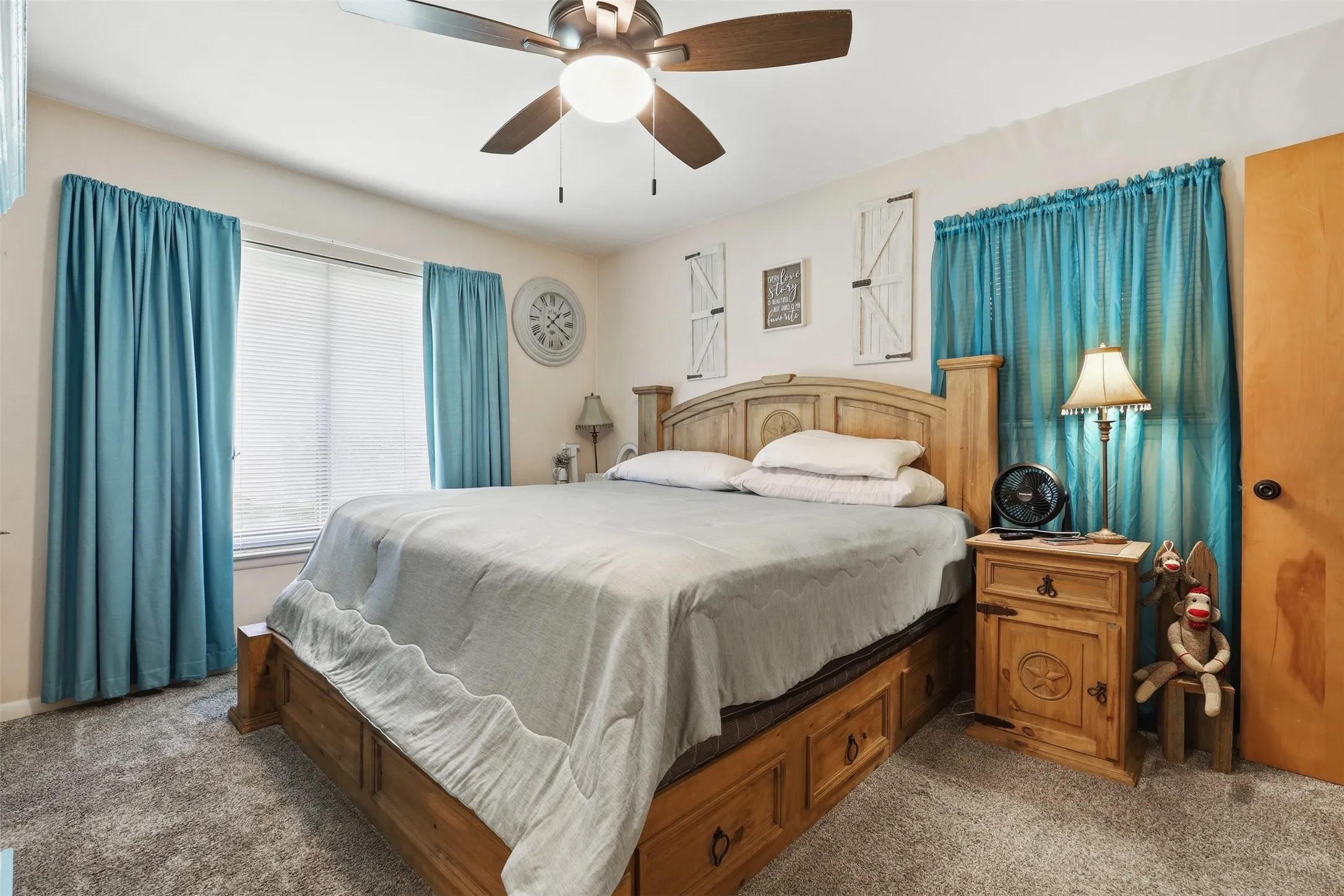 Single Family Residence For Sale in Johnson County , 1117 Sheridan Lane, Cleburne, Texas 76033, 3 Bedroom, 2 Bathroom, 2 Garage spaces, 1,806 Sqft, built in 1966, mls#21313997, Real Estate Agent in Cleburne, Homes For Sale in Johnson county, Homes For Sale in Cleburne, Realtor in Cleburne Texas, Real Estate Brokerage Independent Realty Texas, Luminita Cordes Realtor