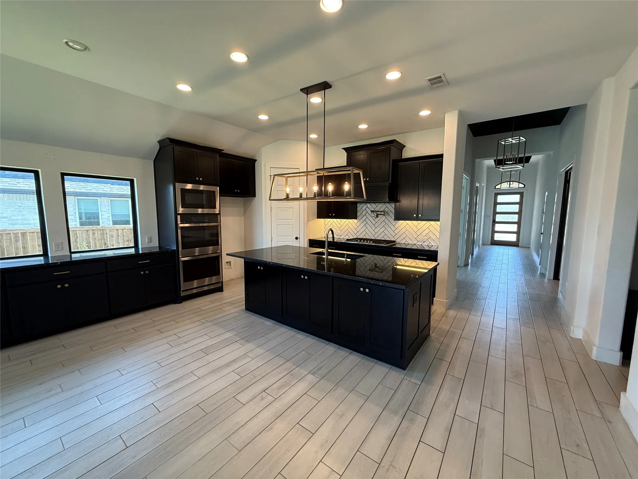 Single Family Residence For Sale in Tarrant County , 2162 Cloverfern Way, Haslet, Texas 76052, 4 Bedroom, 3 Bathroom, 3 Garage spaces, 2,539 Sqft, built in 2022, mls#21314785, Real Estate Agent in Haslet, Homes For Sale in Tarrant county, Homes For Sale in Haslet, Realtor in Haslet Texas, Real Estate Brokerage Independent Realty Texas, Luminita Cordes Realtor