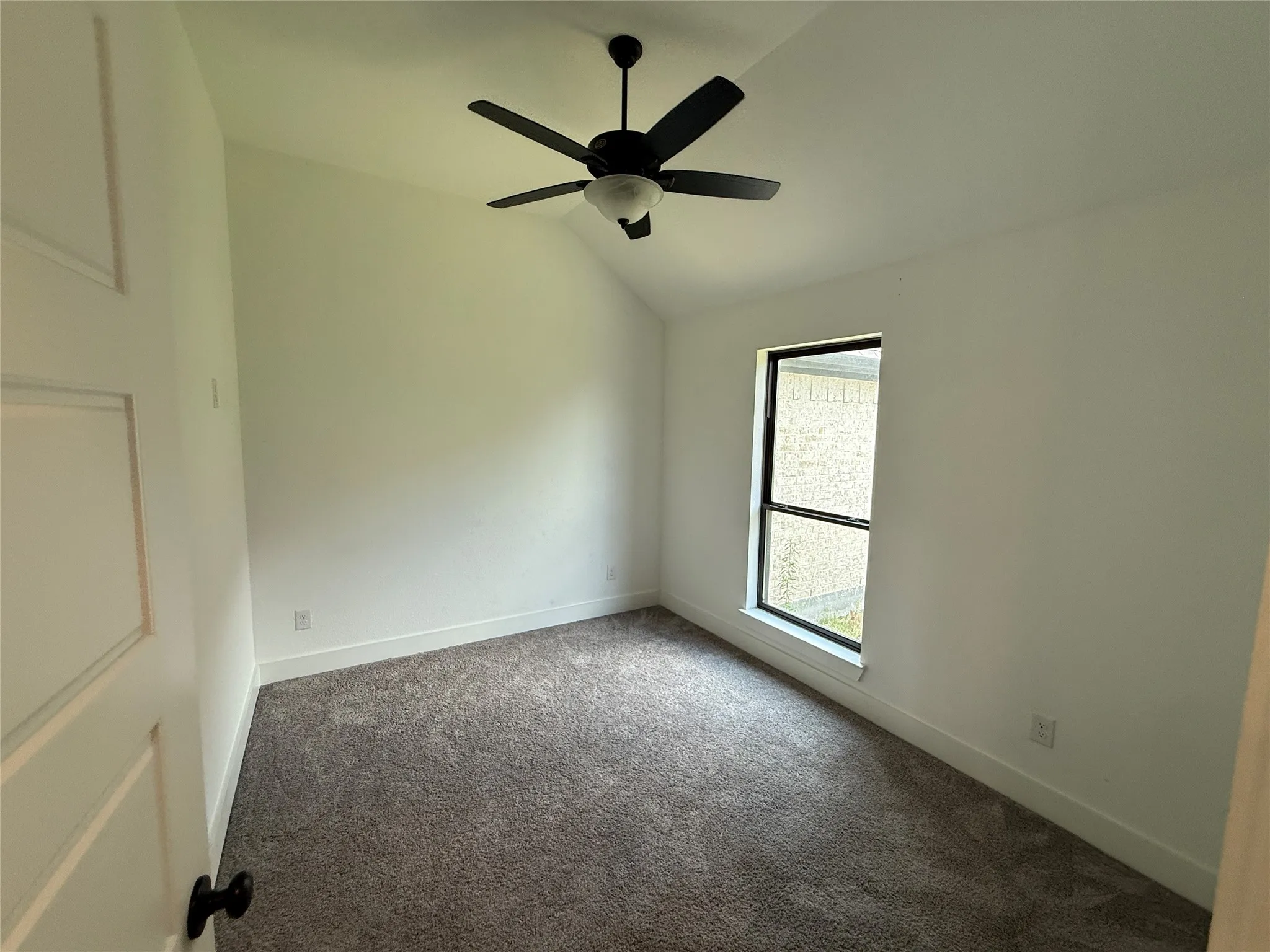 Single Family Residence For Sale in Tarrant County , 2162 Cloverfern Way, Haslet, Texas 76052, 4 Bedroom, 3 Bathroom, 3 Garage spaces, 2,539 Sqft, built in 2022, mls#21314785, Real Estate Agent in Haslet, Homes For Sale in Tarrant county, Homes For Sale in Haslet, Realtor in Haslet Texas, Real Estate Brokerage Independent Realty Texas, Luminita Cordes Realtor