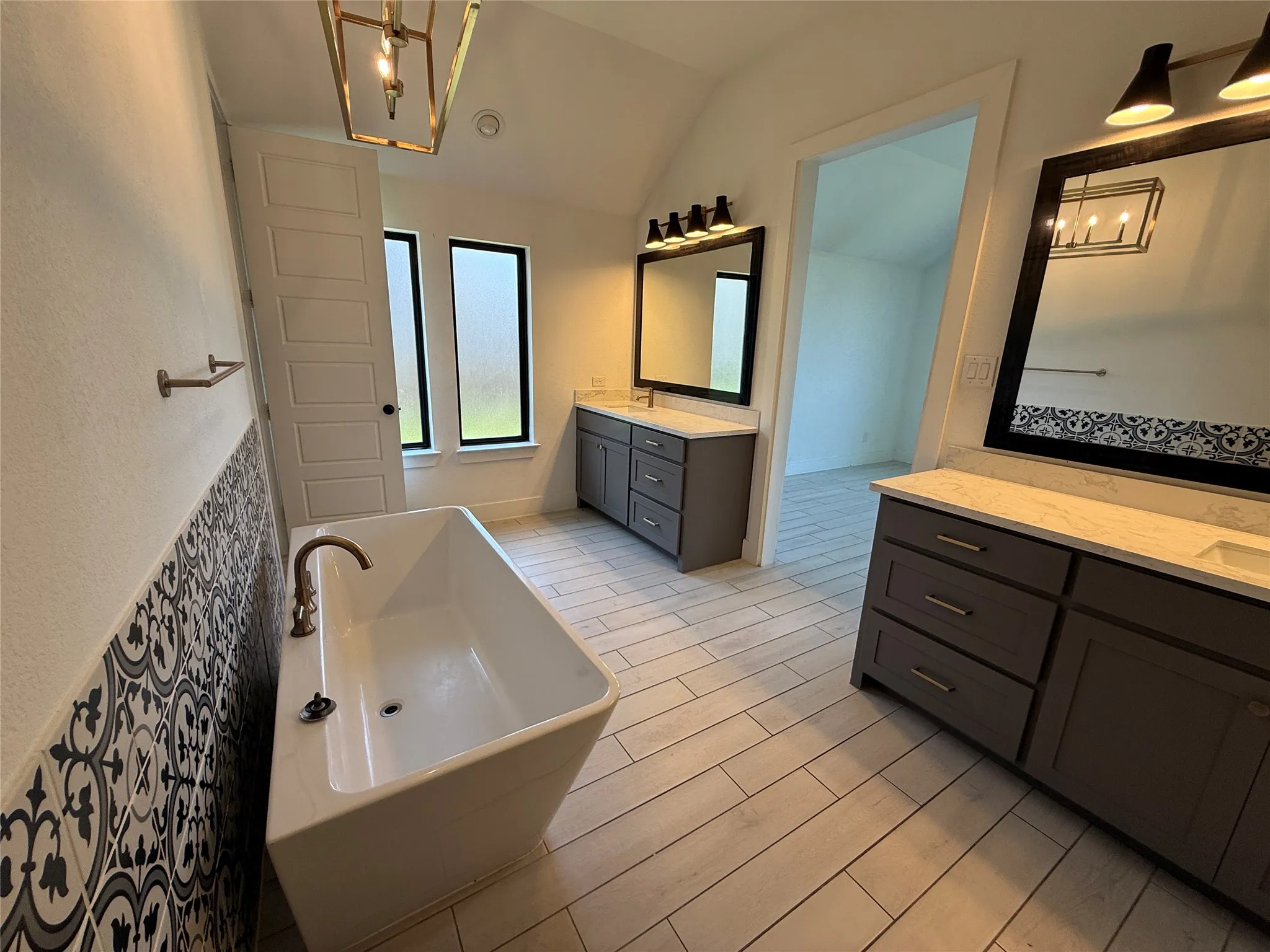 Single Family Residence For Sale in Tarrant County , 2162 Cloverfern Way, Haslet, Texas 76052, 4 Bedroom, 3 Bathroom, 3 Garage spaces, 2,539 Sqft, built in 2022, mls#21314785, Real Estate Agent in Haslet, Homes For Sale in Tarrant county, Homes For Sale in Haslet, Realtor in Haslet Texas, Real Estate Brokerage Independent Realty Texas, Luminita Cordes Realtor