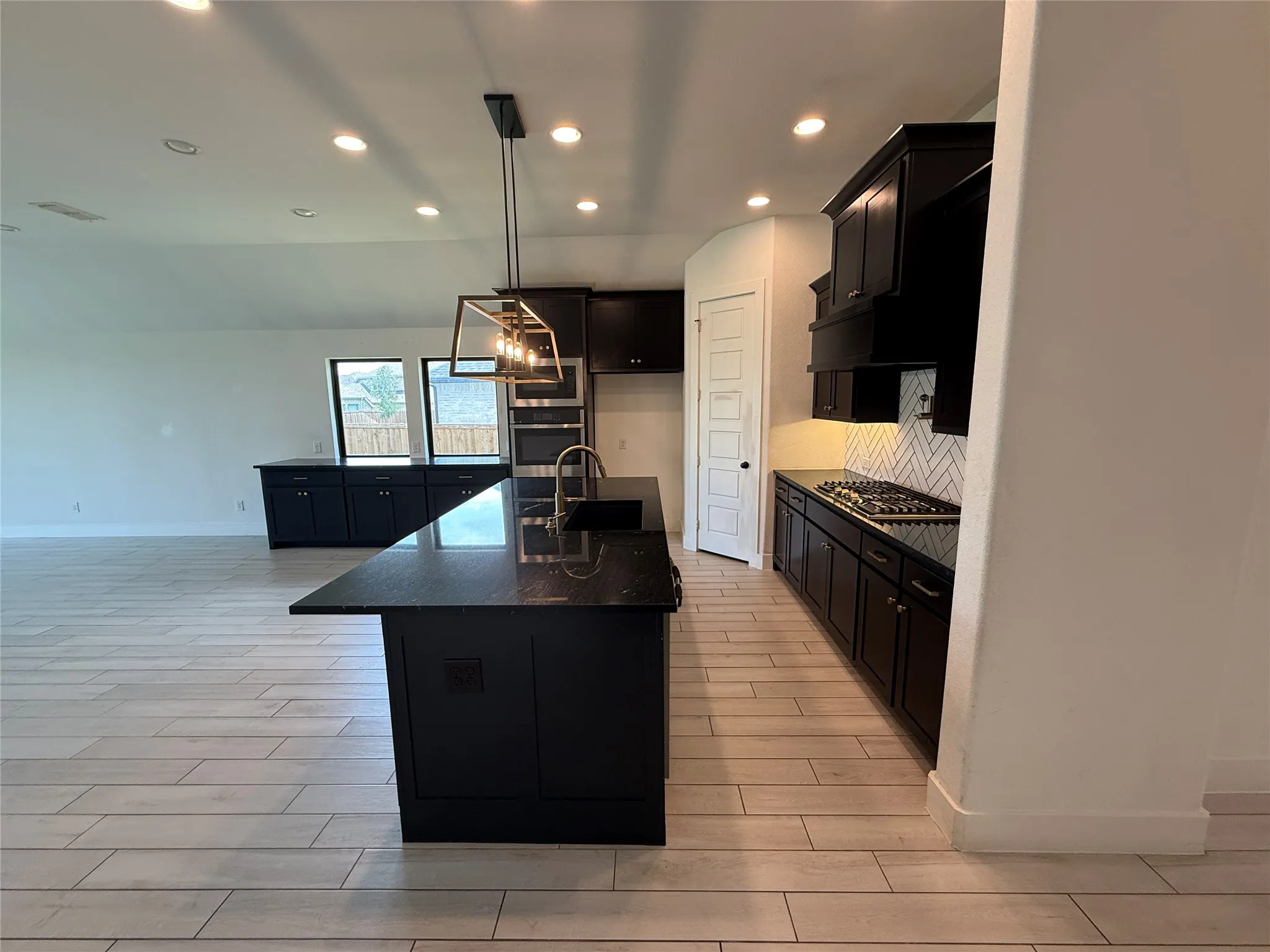 Single Family Residence For Sale in Tarrant County , 2162 Cloverfern Way, Haslet, Texas 76052, 4 Bedroom, 3 Bathroom, 3 Garage spaces, 2,539 Sqft, built in 2022, mls#21314785, Real Estate Agent in Haslet, Homes For Sale in Tarrant county, Homes For Sale in Haslet, Realtor in Haslet Texas, Real Estate Brokerage Independent Realty Texas, Luminita Cordes Realtor