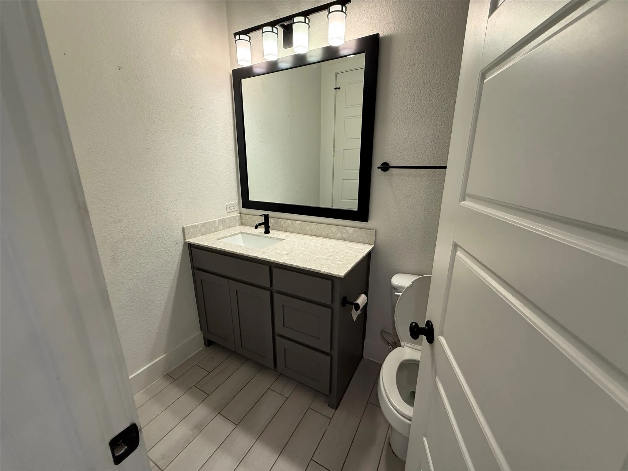 Single Family Residence For Sale in Tarrant County , 2162 Cloverfern Way, Haslet, Texas 76052, 4 Bedroom, 3 Bathroom, 3 Garage spaces, 2,539 Sqft, built in 2022, mls#21314785, Real Estate Agent in Haslet, Homes For Sale in Tarrant county, Homes For Sale in Haslet, Realtor in Haslet Texas, Real Estate Brokerage Independent Realty Texas, Luminita Cordes Realtor