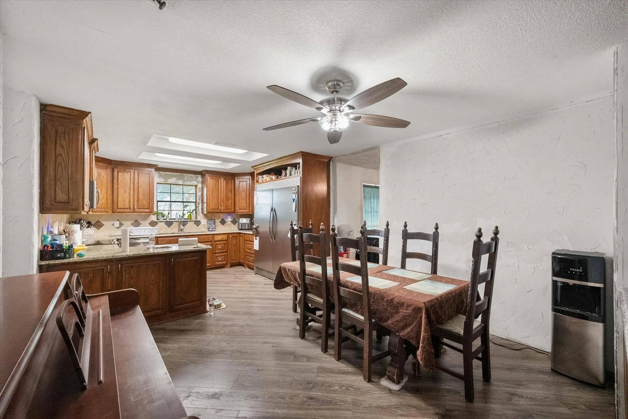 Huge kitchen with full size dining area.
