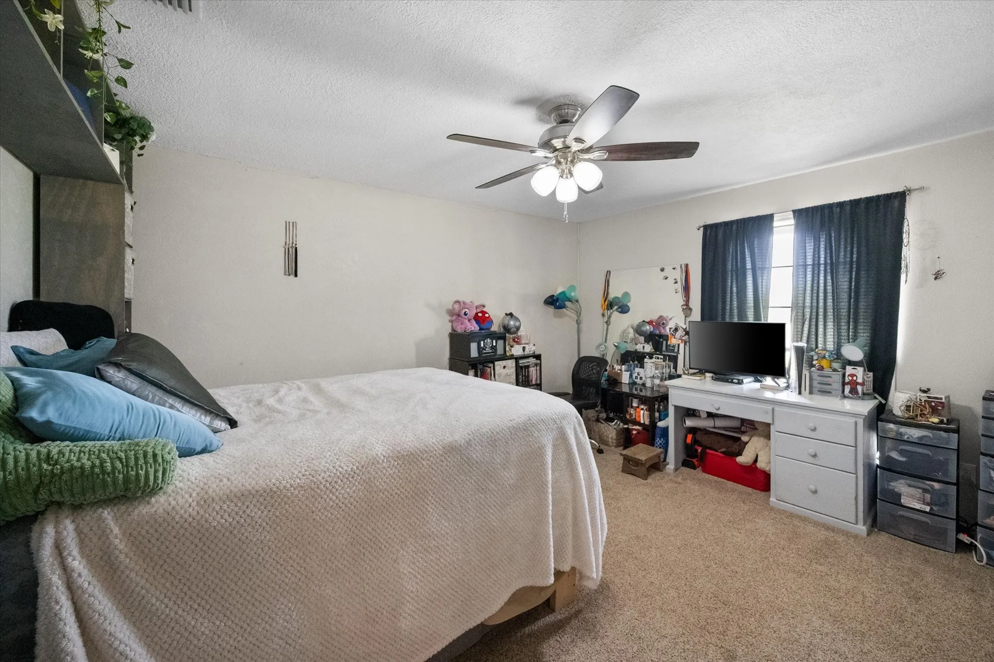 Rear secondary bedroom