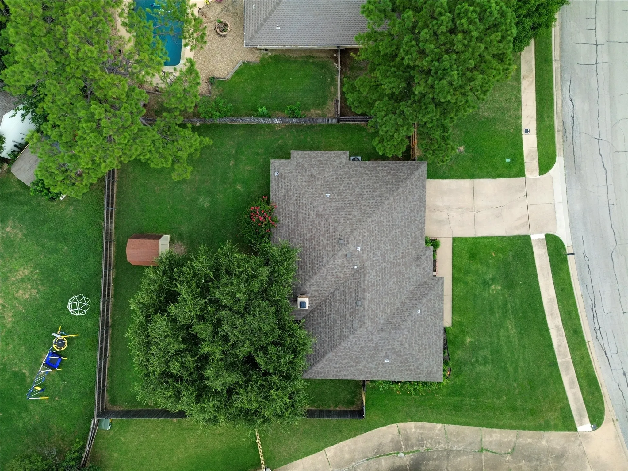 Single Family Residence For Sale in Tarrant County , 908 Santa Fe Trail, Keller, Texas 76248, 3 Bedroom, 2 Bathroom, 2 Garage spaces, 1,426 Sqft, built in 1984, mls#21309499, Real Estate Agent in Keller, Homes For Sale in Tarrant county, Homes For Sale in Keller, Realtor in Keller Texas, Real Estate Brokerage Independent Realty Texas, Luminita Cordes Realtor