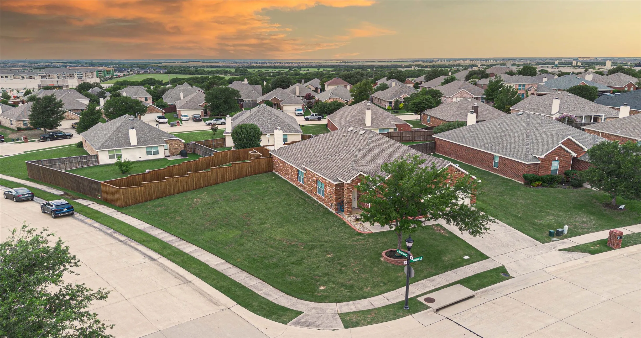 Single Family Residence For Sale in Collin County , 2819 Arabian Lane, Celina, Texas 75009, 4 Bedrooms, 2 Bathrooms, 2 Garage spaces, 2,137 Sqft, built in 2005, Price $415,000, mls#21314779, Real Estate Agent in Celina, Homes For Sale in Collin county, Homes For Sale in Celina, Realtor in Celina Texas, Real Estate Brokerage Independent Realty Texas, Luminita Cordes Realtor