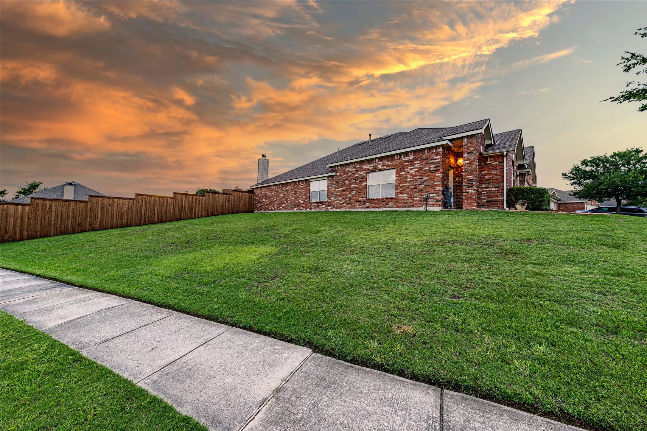 Single Family Residence For Sale in Collin County , 2819 Arabian Lane, Celina, Texas 75009, 4 Bedrooms, 2 Bathrooms, 2 Garage spaces, 2,137 Sqft, built in 2005, Price $415,000, mls#21314779, Real Estate Agent in Celina, Homes For Sale in Collin county, Homes For Sale in Celina, Realtor in Celina Texas, Real Estate Brokerage Independent Realty Texas, Luminita Cordes Realtor