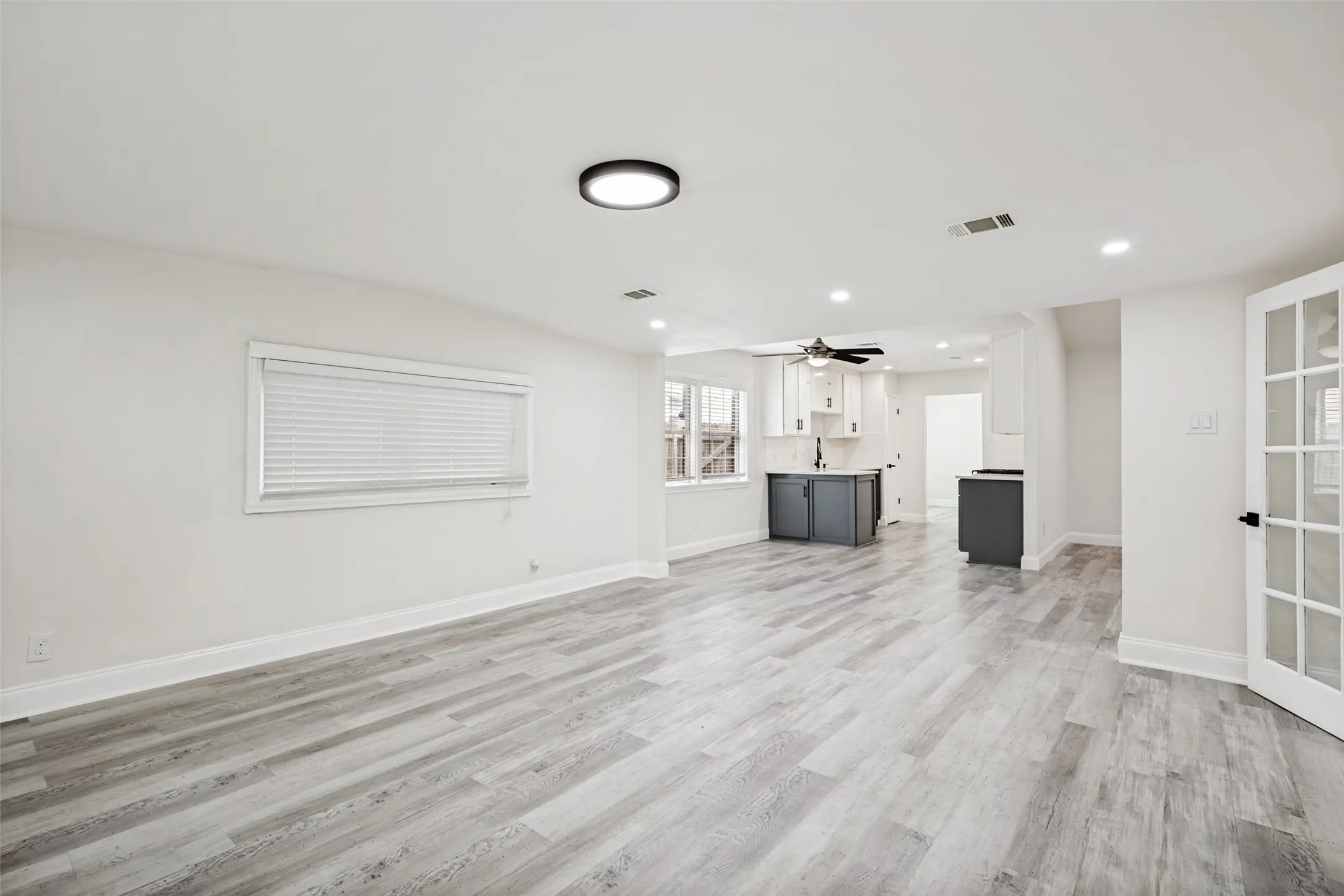 Single Family Residence For Sale in Tarrant County , 708 Glen Rock Place, Arlington, Texas 76014, 4 Bedroom, 2 Bathroom, 2 Garage spaces, 2,178 Sqft, built in 1976, mls#21314791, Real Estate Agent in Arlington, Homes For Sale in Tarrant county, Homes For Sale in Arlington, Realtor in Arlington Texas, Real Estate Brokerage Independent Realty Texas, Luminita Cordes Realtor