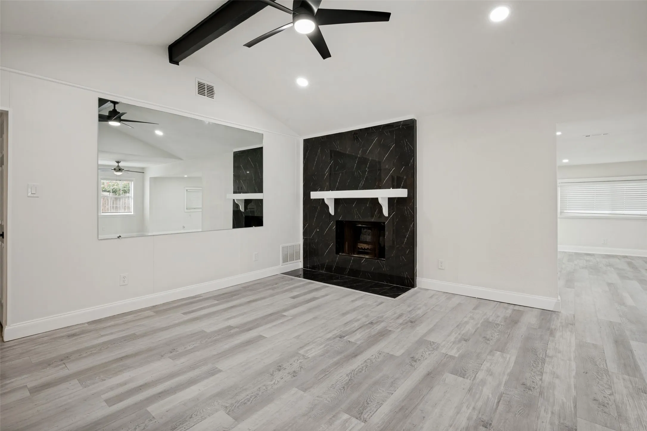 Single Family Residence For Sale in Tarrant County , 708 Glen Rock Place, Arlington, Texas 76014, 4 Bedroom, 2 Bathroom, 2 Garage spaces, 2,178 Sqft, built in 1976, mls#21314791, Real Estate Agent in Arlington, Homes For Sale in Tarrant county, Homes For Sale in Arlington, Realtor in Arlington Texas, Real Estate Brokerage Independent Realty Texas, Luminita Cordes Realtor