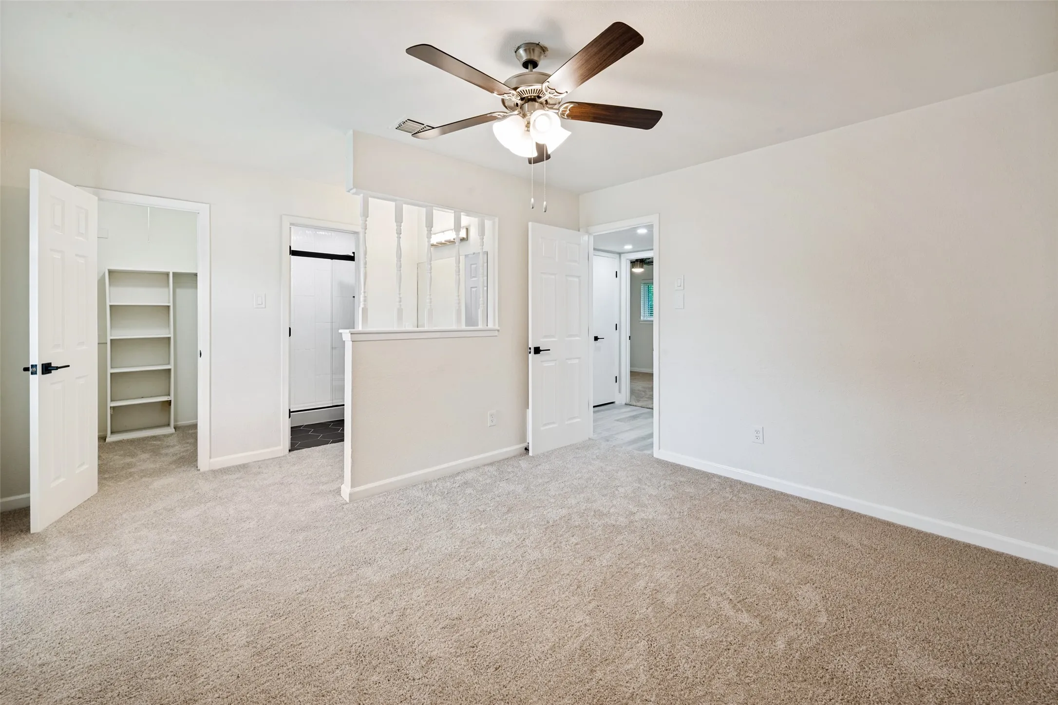 Single Family Residence For Sale in Tarrant County , 708 Glen Rock Place, Arlington, Texas 76014, 4 Bedroom, 2 Bathroom, 2 Garage spaces, 2,178 Sqft, built in 1976, mls#21314791, Real Estate Agent in Arlington, Homes For Sale in Tarrant county, Homes For Sale in Arlington, Realtor in Arlington Texas, Real Estate Brokerage Independent Realty Texas, Luminita Cordes Realtor