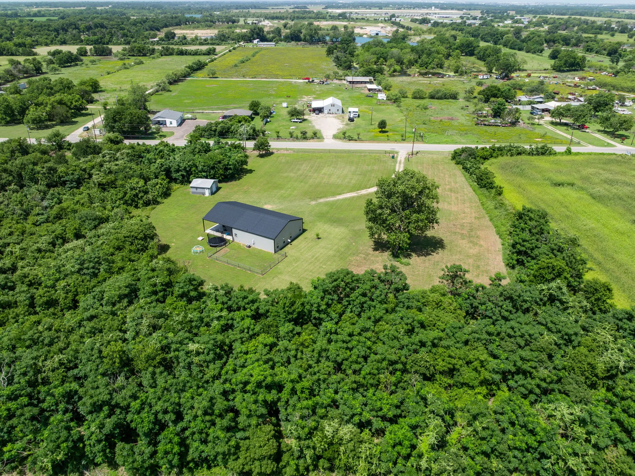 Single Family Residence For Sale in Mc Lennan County , 5839 S 3rd St Road, Waco, Texas 76706, 3 Bedroom, 2 Bathroom, Garage spaces, 1,600 Sqft, built in 2020, mls#21314447, Real Estate Agent in Waco, Homes For Sale in Mc Lennan county, Homes For Sale in Waco, Realtor in Waco Texas, Real Estate Brokerage Independent Realty Texas, Luminita Cordes Realtor