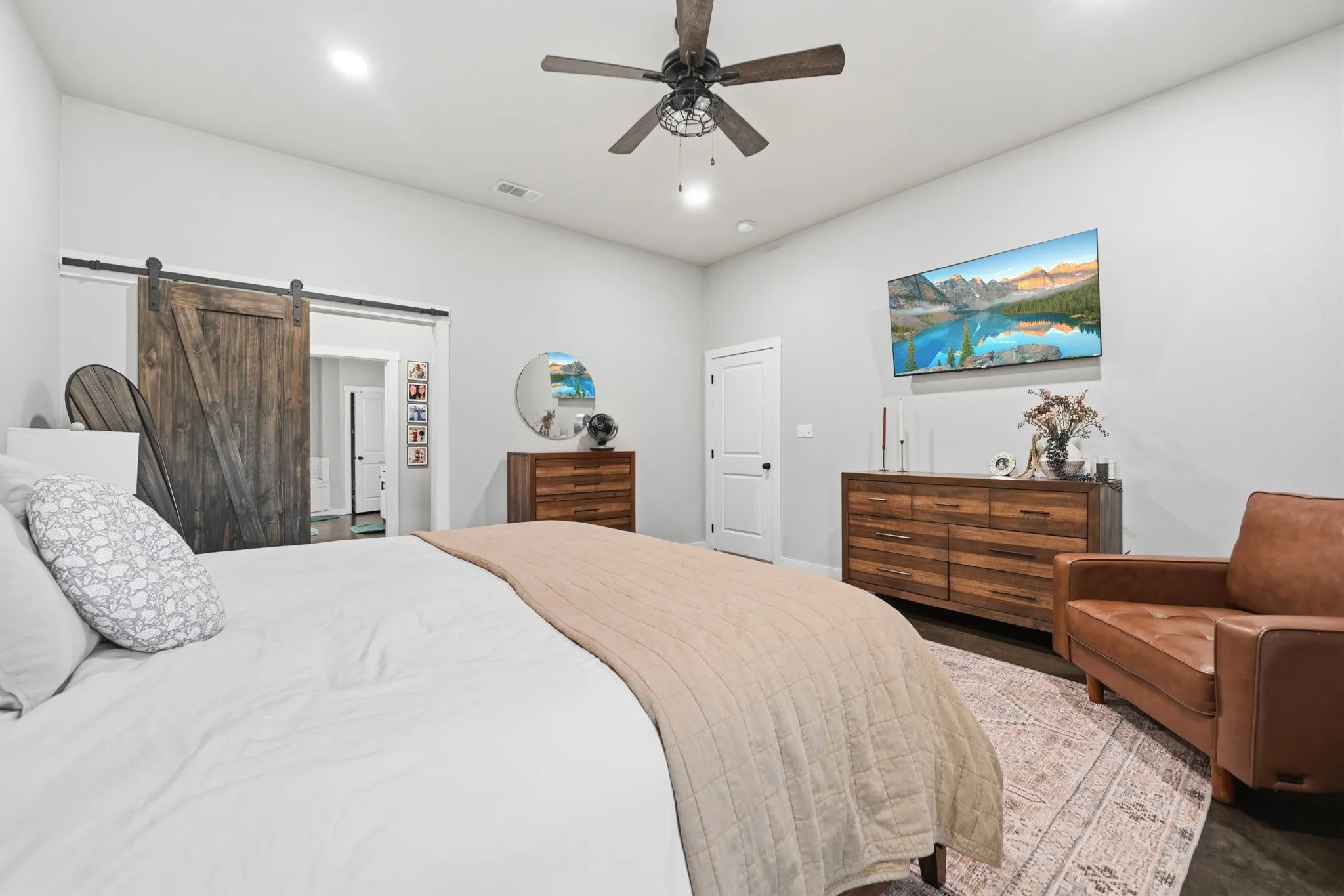 Single Family Residence For Sale in Mc Lennan County , 5839 S 3rd St Road, Waco, Texas 76706, 3 Bedroom, 2 Bathroom, Garage spaces, 1,600 Sqft, built in 2020, mls#21314447, Real Estate Agent in Waco, Homes For Sale in Mc Lennan county, Homes For Sale in Waco, Realtor in Waco Texas, Real Estate Brokerage Independent Realty Texas, Luminita Cordes Realtor