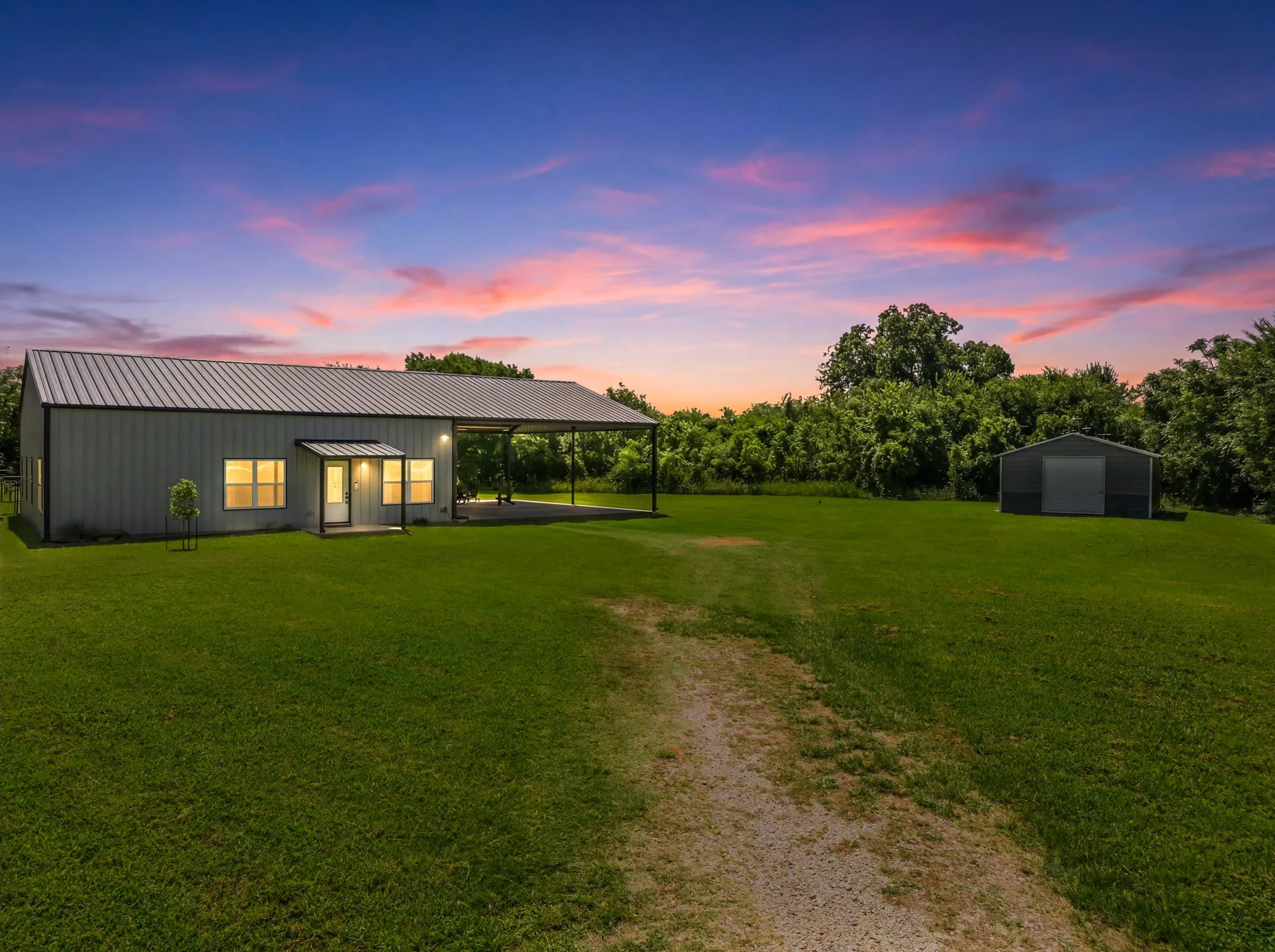 Single Family Residence For Sale in Mc Lennan County , 5839 S 3rd St Road, Waco, Texas 76706, 3 Bedroom, 2 Bathroom, Garage spaces, 1,600 Sqft, built in 2020, mls#21314447, Real Estate Agent in Waco, Homes For Sale in Mc Lennan county, Homes For Sale in Waco, Realtor in Waco Texas, Real Estate Brokerage Independent Realty Texas, Luminita Cordes Realtor