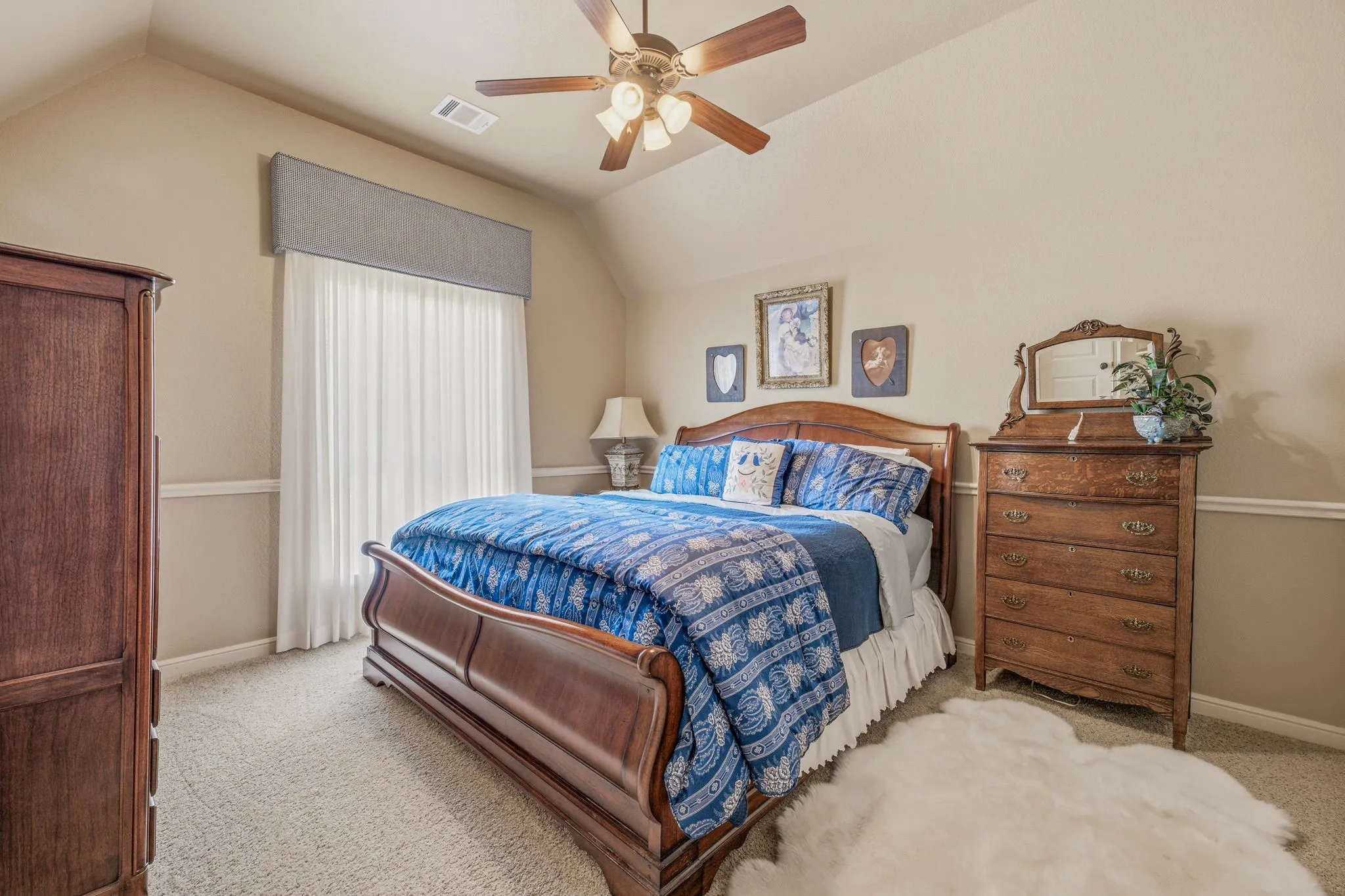 Single Family Residence For Sale in Parker County , 101 Western Breeze Drive, Fort Worth, Texas 76126, 4 Bedroom, 5 Bathroom, 3 Garage spaces, 4,330 Sqft, built in 2008, mls#21314706, Real Estate Agent in Fort Worth, Homes For Sale in Parker county, Homes For Sale in Fort Worth, Realtor in Fort Worth Texas, Real Estate Brokerage Independent Realty Texas, Luminita Cordes Realtor