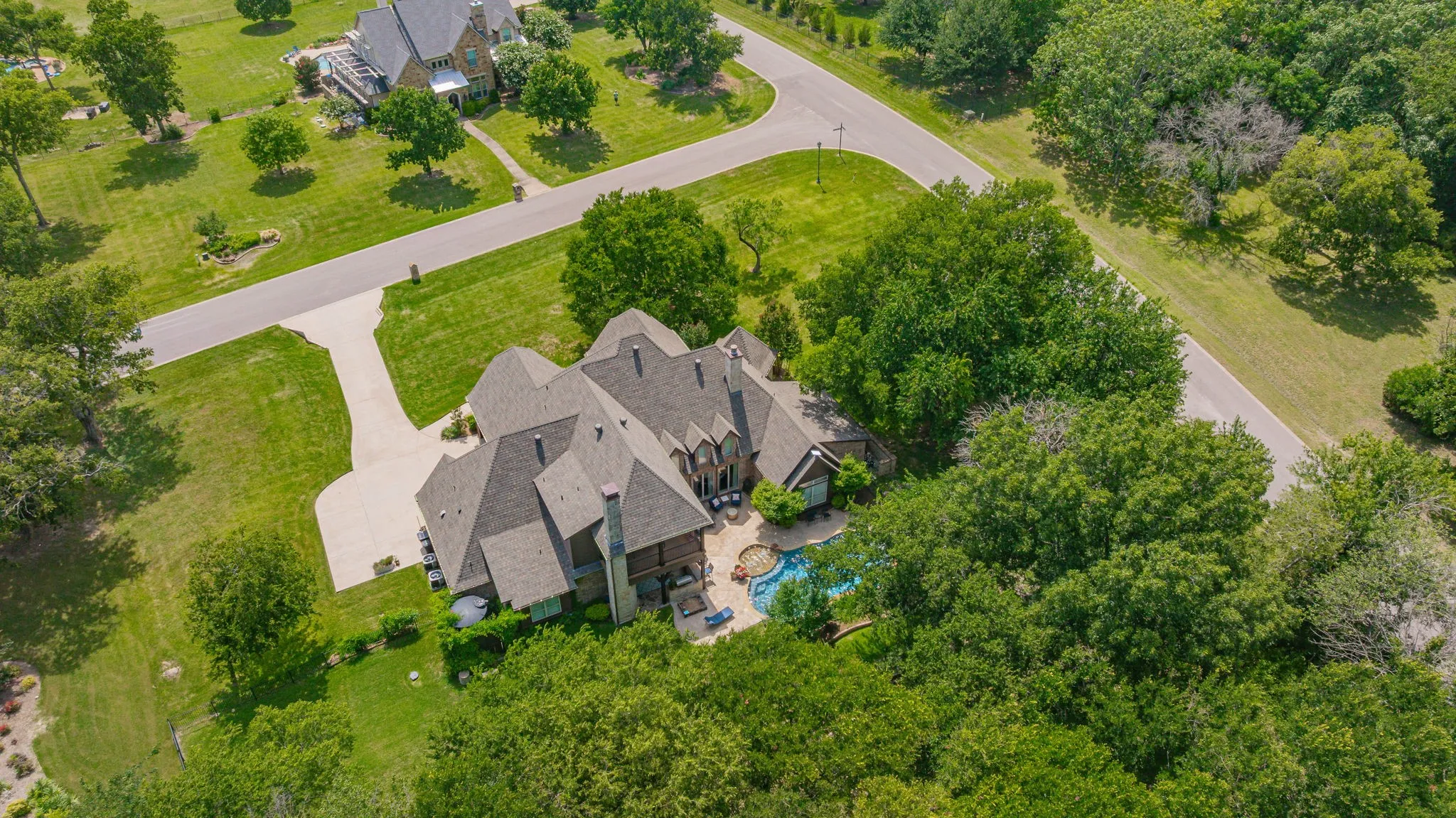 Single Family Residence For Sale in Parker County , 101 Western Breeze Drive, Fort Worth, Texas 76126, 4 Bedroom, 5 Bathroom, 3 Garage spaces, 4,330 Sqft, built in 2008, mls#21314706, Real Estate Agent in Fort Worth, Homes For Sale in Parker county, Homes For Sale in Fort Worth, Realtor in Fort Worth Texas, Real Estate Brokerage Independent Realty Texas, Luminita Cordes Realtor