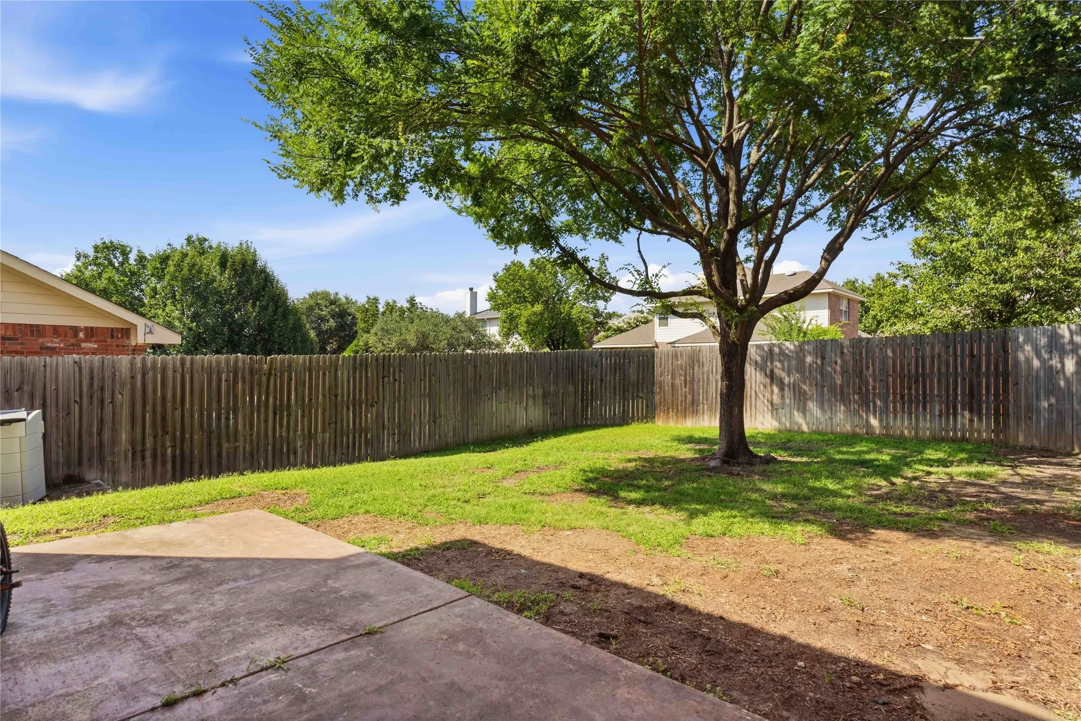 Single Family Residence For Sale in Rockwall County , 2830 Misty Ridge Lane, Rockwall, Texas 75032, 4 Bedroom, 3 Bathroom, 2 Garage spaces, 2,952 Sqft, built in 2002, mls#21314797, Real Estate Agent in Rockwall, Homes For Sale in Rockwall county, Homes For Sale in Rockwall, Realtor in Rockwall Texas, Real Estate Brokerage Independent Realty Texas, Luminita Cordes Realtor