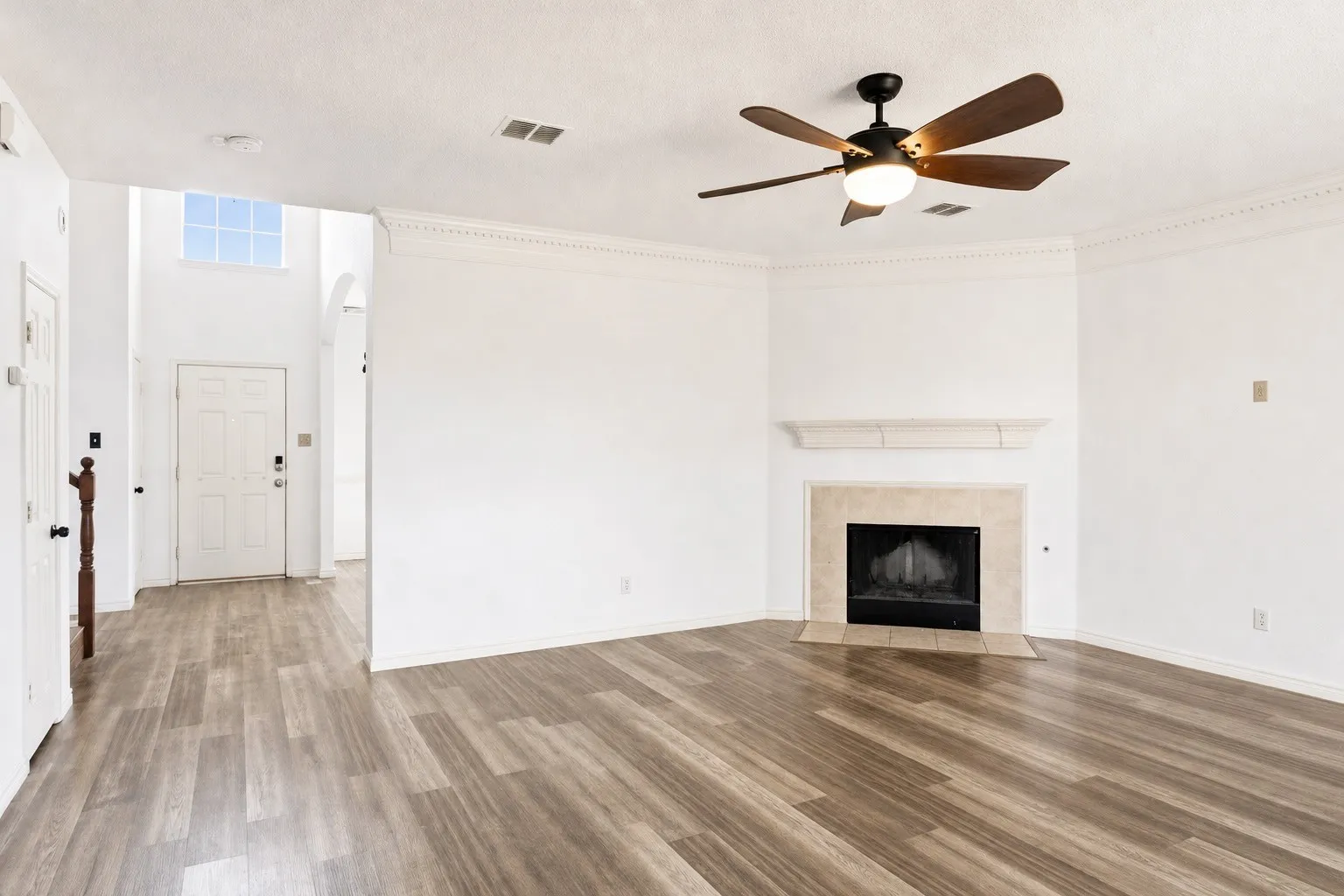 Single Family Residence For Sale in Rockwall County , 2830 Misty Ridge Lane, Rockwall, Texas 75032, 4 Bedroom, 3 Bathroom, 2 Garage spaces, 2,952 Sqft, built in 2002, mls#21314797, Real Estate Agent in Rockwall, Homes For Sale in Rockwall county, Homes For Sale in Rockwall, Realtor in Rockwall Texas, Real Estate Brokerage Independent Realty Texas, Luminita Cordes Realtor