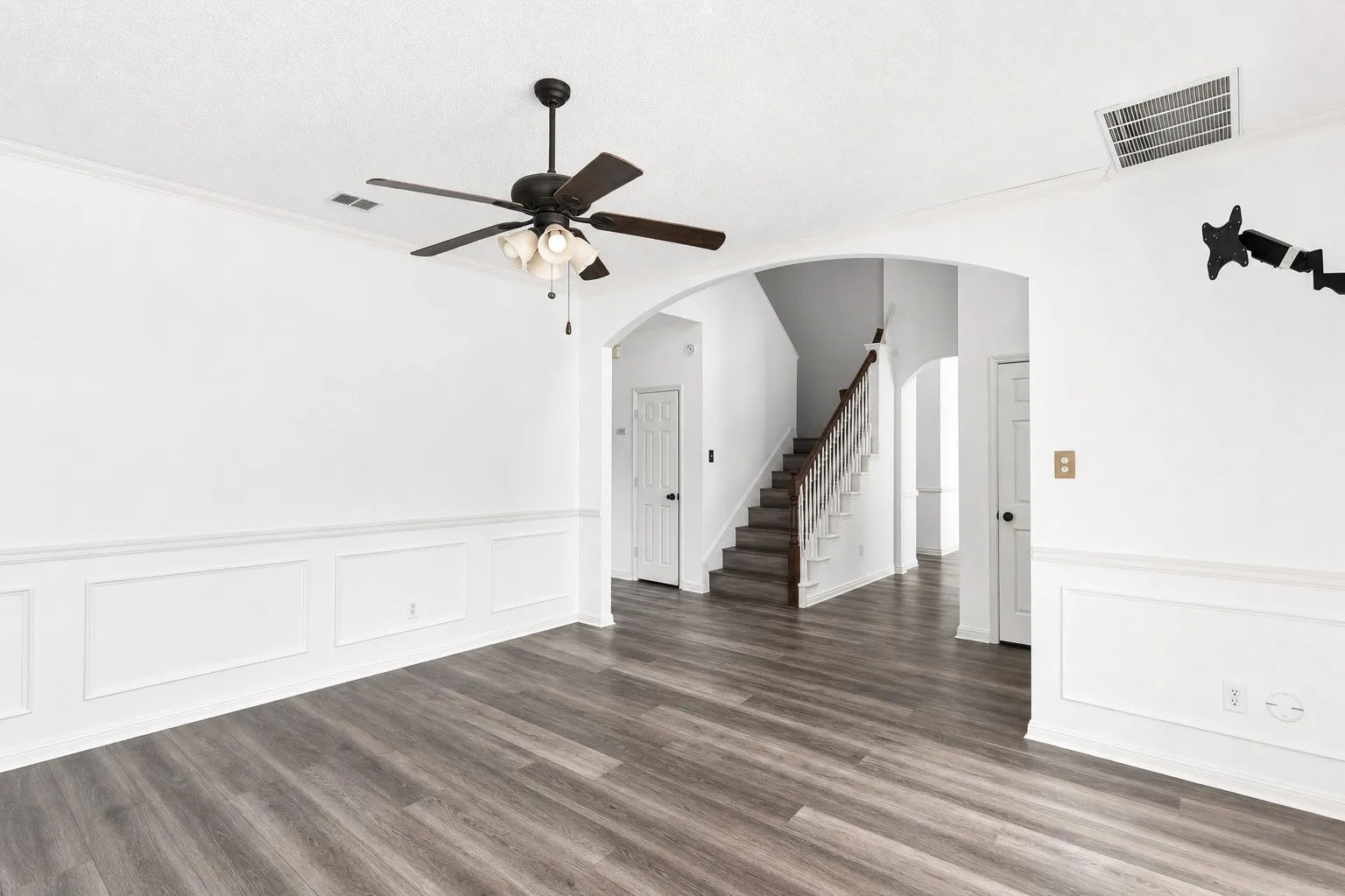 Single Family Residence For Sale in Rockwall County , 2830 Misty Ridge Lane, Rockwall, Texas 75032, 4 Bedroom, 3 Bathroom, 2 Garage spaces, 2,952 Sqft, built in 2002, mls#21314797, Real Estate Agent in Rockwall, Homes For Sale in Rockwall county, Homes For Sale in Rockwall, Realtor in Rockwall Texas, Real Estate Brokerage Independent Realty Texas, Luminita Cordes Realtor