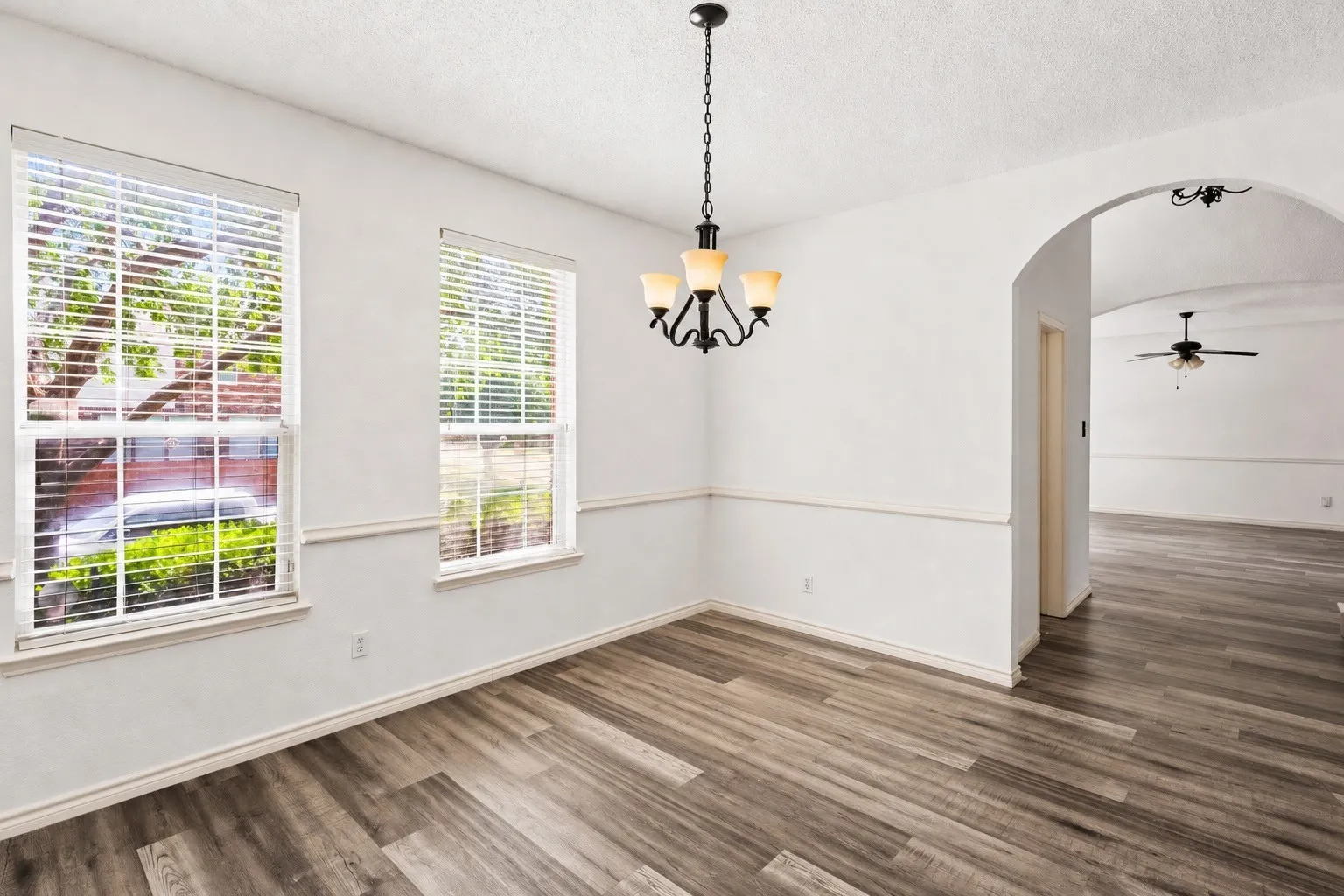Single Family Residence For Sale in Rockwall County , 2830 Misty Ridge Lane, Rockwall, Texas 75032, 4 Bedroom, 3 Bathroom, 2 Garage spaces, 2,952 Sqft, built in 2002, mls#21314797, Real Estate Agent in Rockwall, Homes For Sale in Rockwall county, Homes For Sale in Rockwall, Realtor in Rockwall Texas, Real Estate Brokerage Independent Realty Texas, Luminita Cordes Realtor