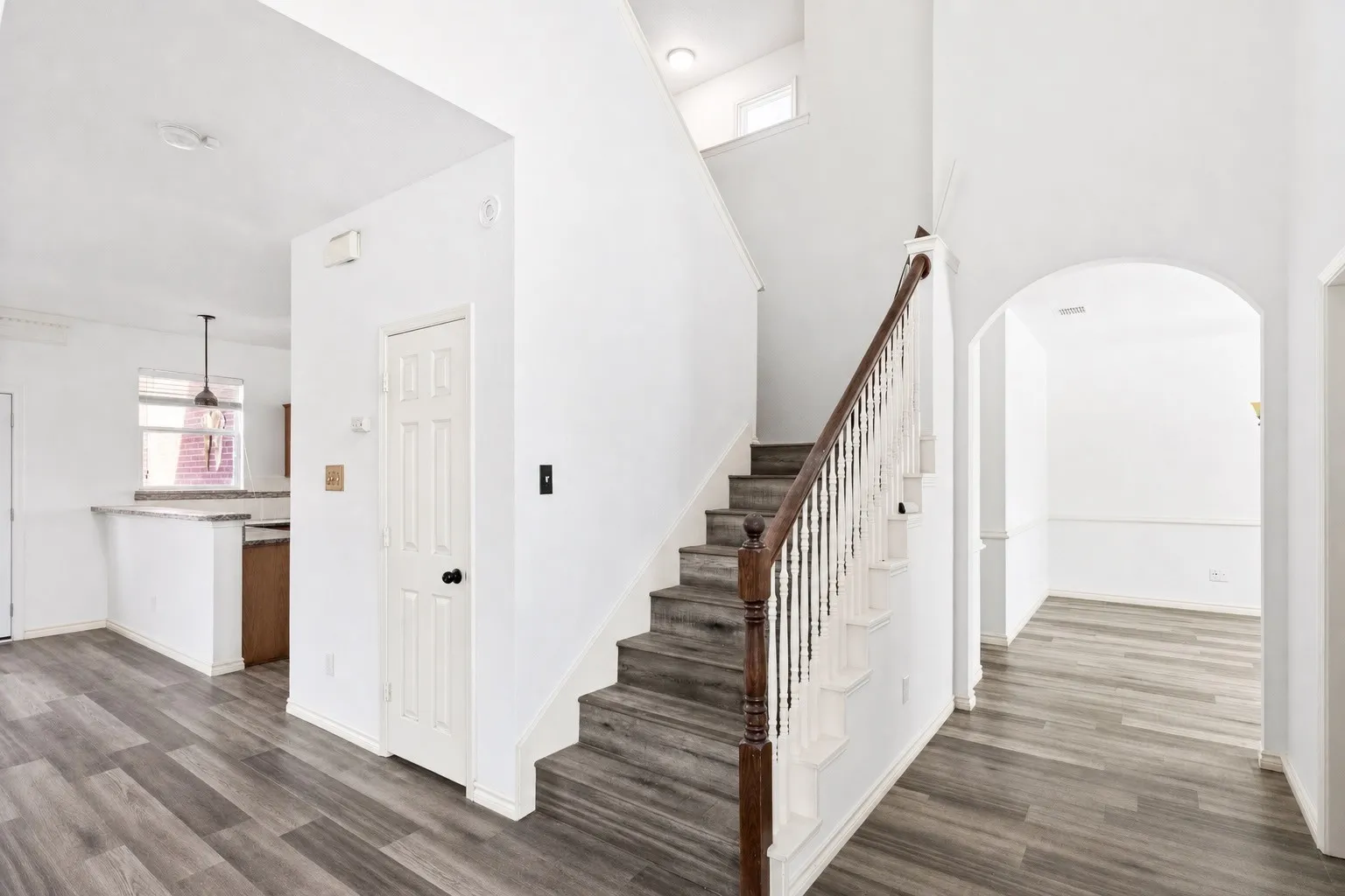 Single Family Residence For Sale in Rockwall County , 2830 Misty Ridge Lane, Rockwall, Texas 75032, 4 Bedroom, 3 Bathroom, 2 Garage spaces, 2,952 Sqft, built in 2002, mls#21314797, Real Estate Agent in Rockwall, Homes For Sale in Rockwall county, Homes For Sale in Rockwall, Realtor in Rockwall Texas, Real Estate Brokerage Independent Realty Texas, Luminita Cordes Realtor
