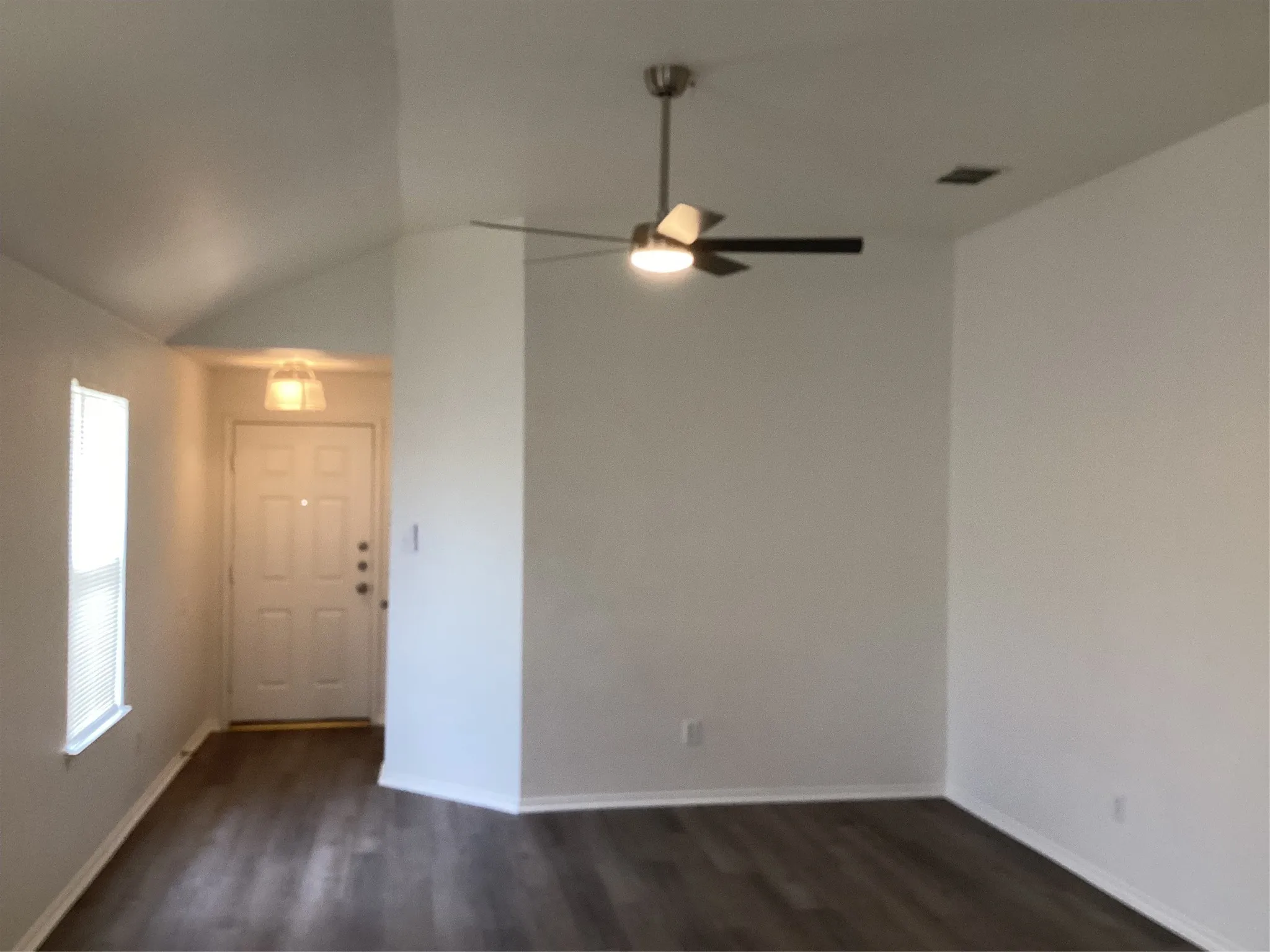 Single Family Residence For Rent in Tarrant County , 11900 Porcupine Drive, Fort Worth, Texas 76244, 4 Bedroom, 2 Bathroom, 2 Garage spaces, 1,560 Sqft, built in 2006, mls#21314308, Real Estate Agent in Fort Worth, Homes For Rent in Tarrant county, Homes For Rent in Fort Worth, Realtor in Fort Worth Texas, Real Estate Brokerage Independent Realty Texas, Luminita Cordes Realtor