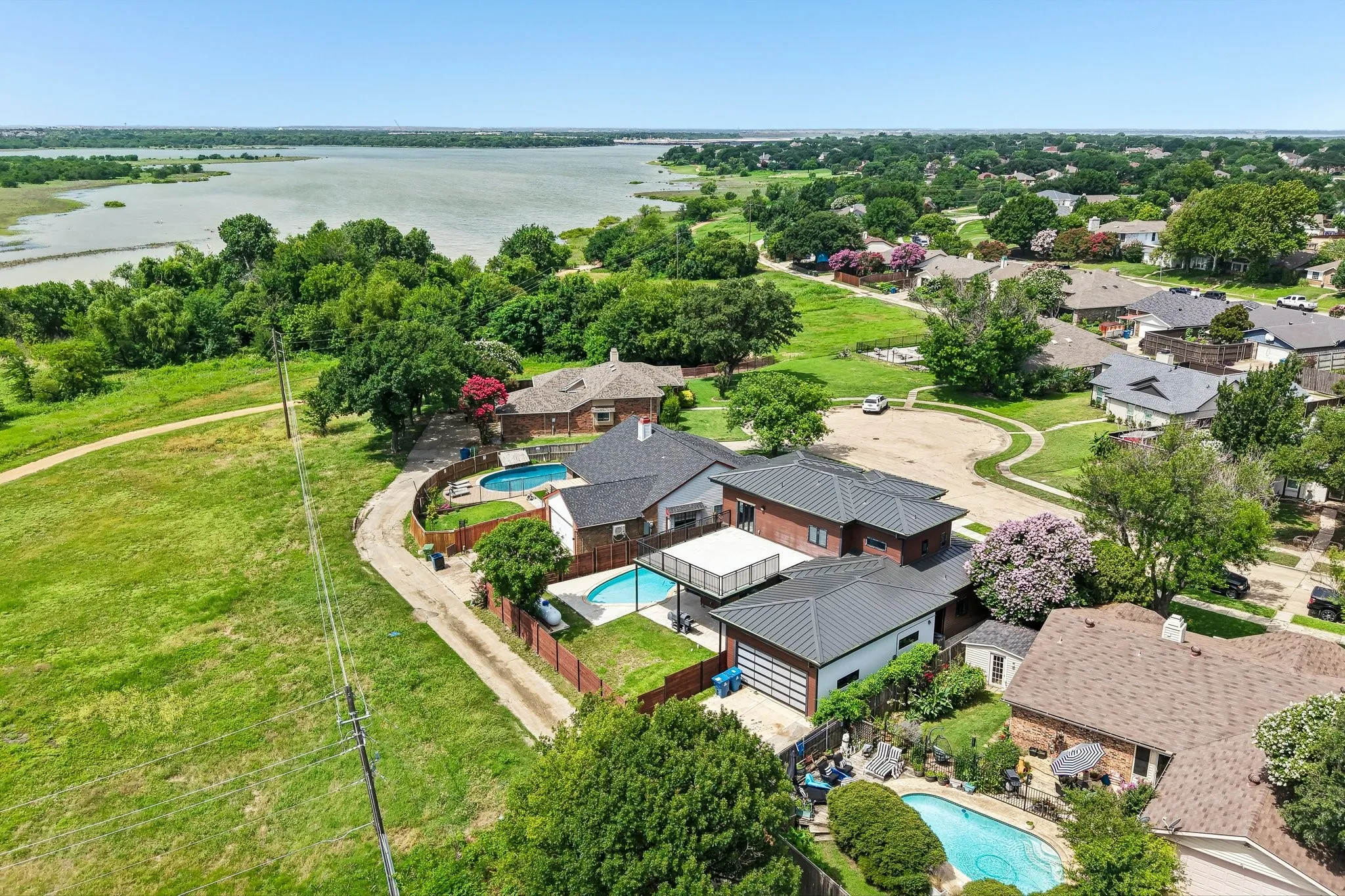 Single Family Residence For Sale in Denton County , 8 O Hare Circle, The Colony, Texas 75056, 4 Bedroom, 4 Bathroom, 2 Garage spaces, 2,732 Sqft, built in 2025, mls#21314825, Real Estate Agent in The Colony, Homes For Sale in Denton county, Homes For Sale in The Colony, Realtor in The Colony Texas, Real Estate Brokerage Independent Realty Texas, Luminita Cordes Realtor