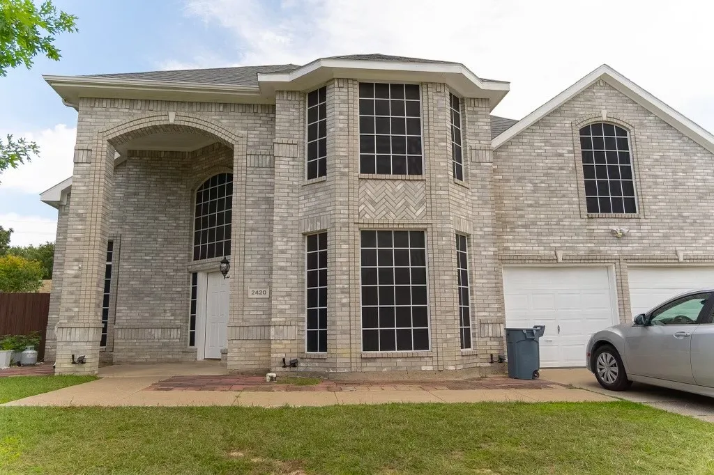 Single Family Residence For Sale in Dallas County , 2420 Harpers Ferry Court, Mesquite, Texas 75181, 4 Bedroom, 3 Bathroom, 2 Garage spaces, 2,508 Sqft, built in 1998, mls#21305693, Real Estate Agent in Mesquite, Homes For Sale in Dallas county, Homes For Sale in Mesquite, Realtor in Mesquite Texas, Real Estate Brokerage Independent Realty Texas, Luminita Cordes Realtor