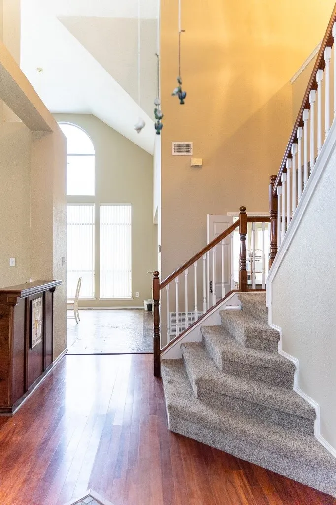 Single Family Residence For Sale in Dallas County , 2420 Harpers Ferry Court, Mesquite, Texas 75181, 4 Bedroom, 3 Bathroom, 2 Garage spaces, 2,508 Sqft, built in 1998, mls#21305693, Real Estate Agent in Mesquite, Homes For Sale in Dallas county, Homes For Sale in Mesquite, Realtor in Mesquite Texas, Real Estate Brokerage Independent Realty Texas, Luminita Cordes Realtor
