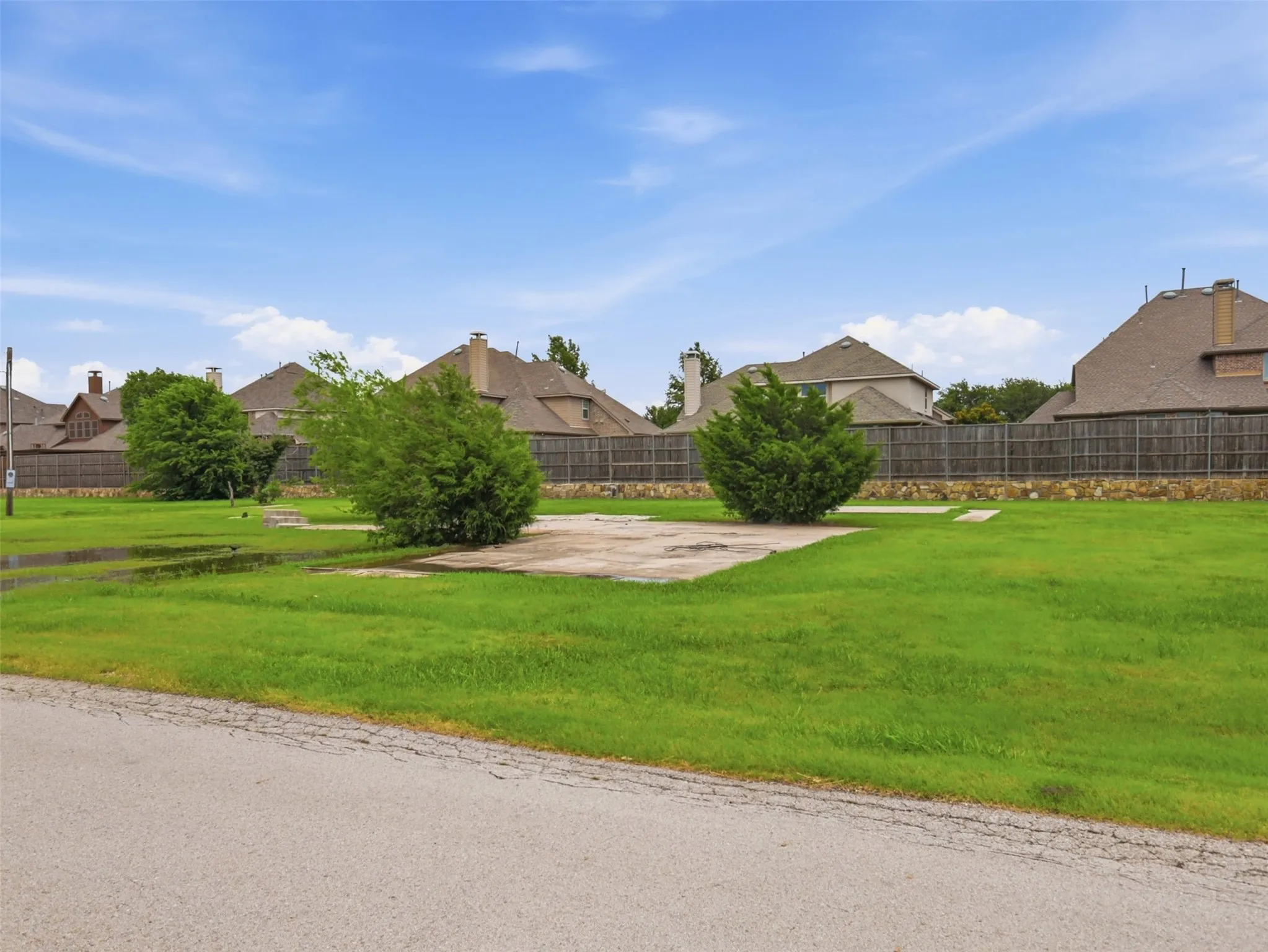 Unimproved Land For Sale in Denton County , 7565 N Lake Trails Drive, Frisco, Texas 75036, 0, 0, Garage spaces, 0 Sqft, built in 0, Price $1,495,000, mls#21295225, Real Estate Agent in Frisco, Homes For Sale in Denton county, Homes For Sale in Frisco, Realtor in Frisco Texas, Real Estate Brokerage Independent Realty Texas, Luminita Cordes Realtor