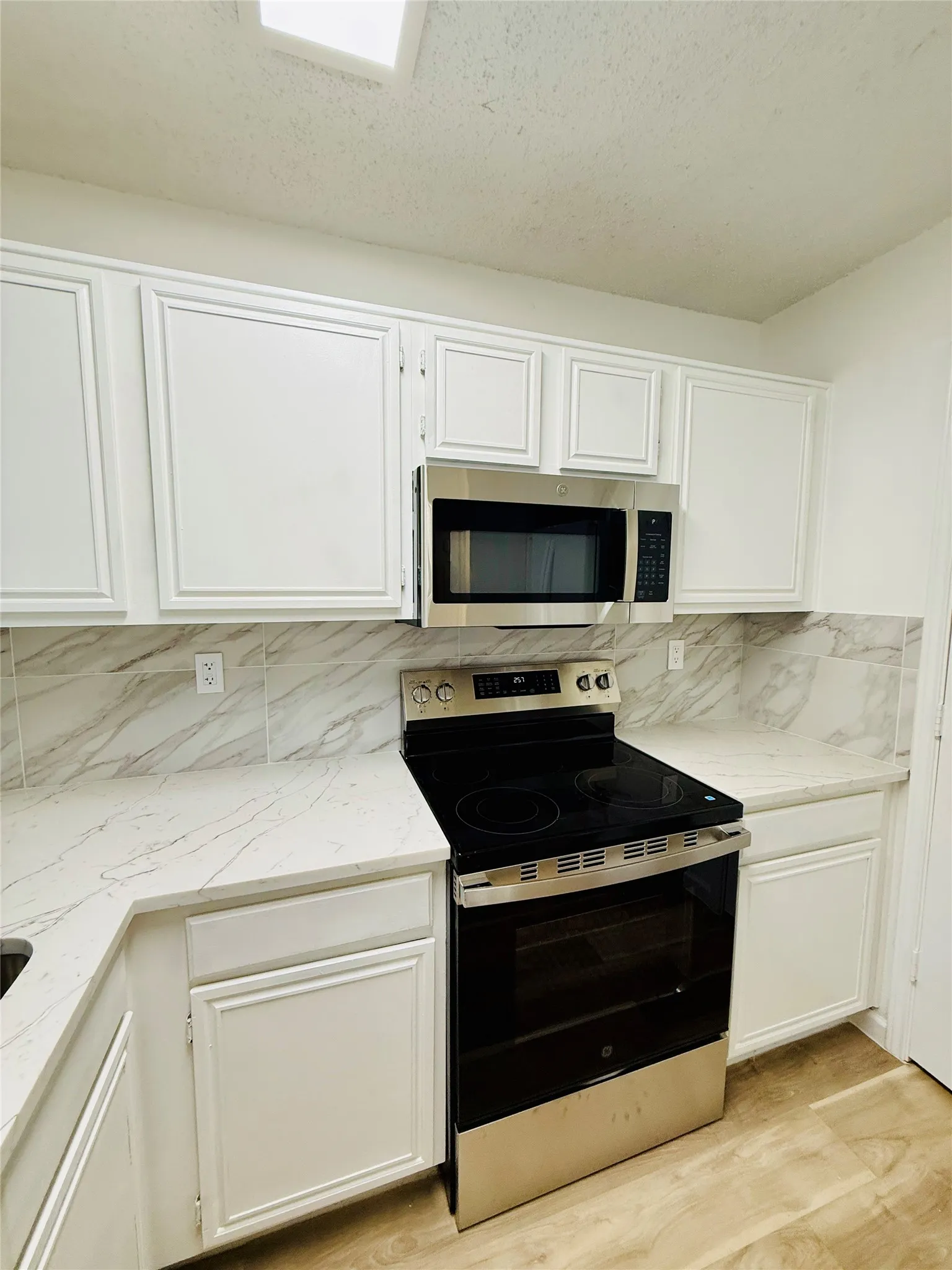 Single Family Residence For Sale in Collin County , 1541 Collin Drive, Allen, Texas 75002, 3 Bedroom, 3 Bathroom, 1 Garage spaces, 1,342 Sqft, built in 1992, mls#21314837, Real Estate Agent in Allen, Homes For Sale in Collin county, Homes For Sale in Allen, Realtor in Allen Texas, Real Estate Brokerage Independent Realty Texas, Luminita Cordes Realtor