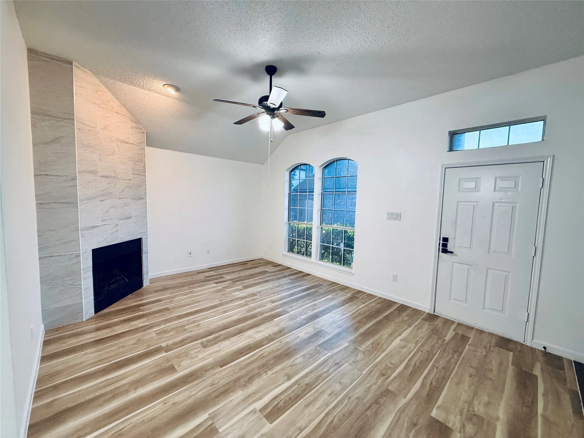 Single Family Residence For Sale in Collin County , 1541 Collin Drive, Allen, Texas 75002, 3 Bedroom, 3 Bathroom, 1 Garage spaces, 1,342 Sqft, built in 1992, mls#21314837, Real Estate Agent in Allen, Homes For Sale in Collin county, Homes For Sale in Allen, Realtor in Allen Texas, Real Estate Brokerage Independent Realty Texas, Luminita Cordes Realtor