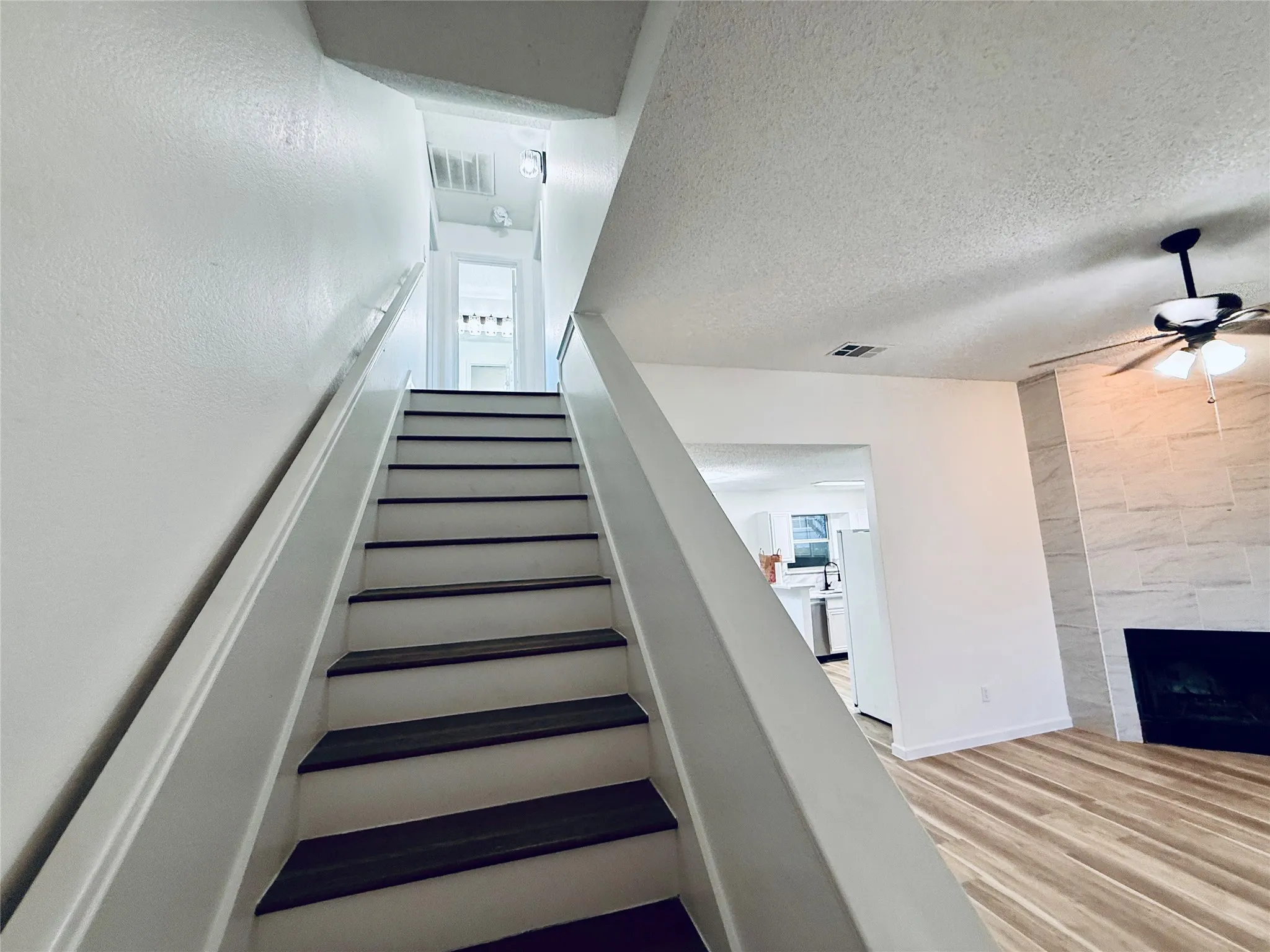 Single Family Residence For Sale in Collin County , 1541 Collin Drive, Allen, Texas 75002, 3 Bedroom, 3 Bathroom, 1 Garage spaces, 1,342 Sqft, built in 1992, mls#21314837, Real Estate Agent in Allen, Homes For Sale in Collin county, Homes For Sale in Allen, Realtor in Allen Texas, Real Estate Brokerage Independent Realty Texas, Luminita Cordes Realtor