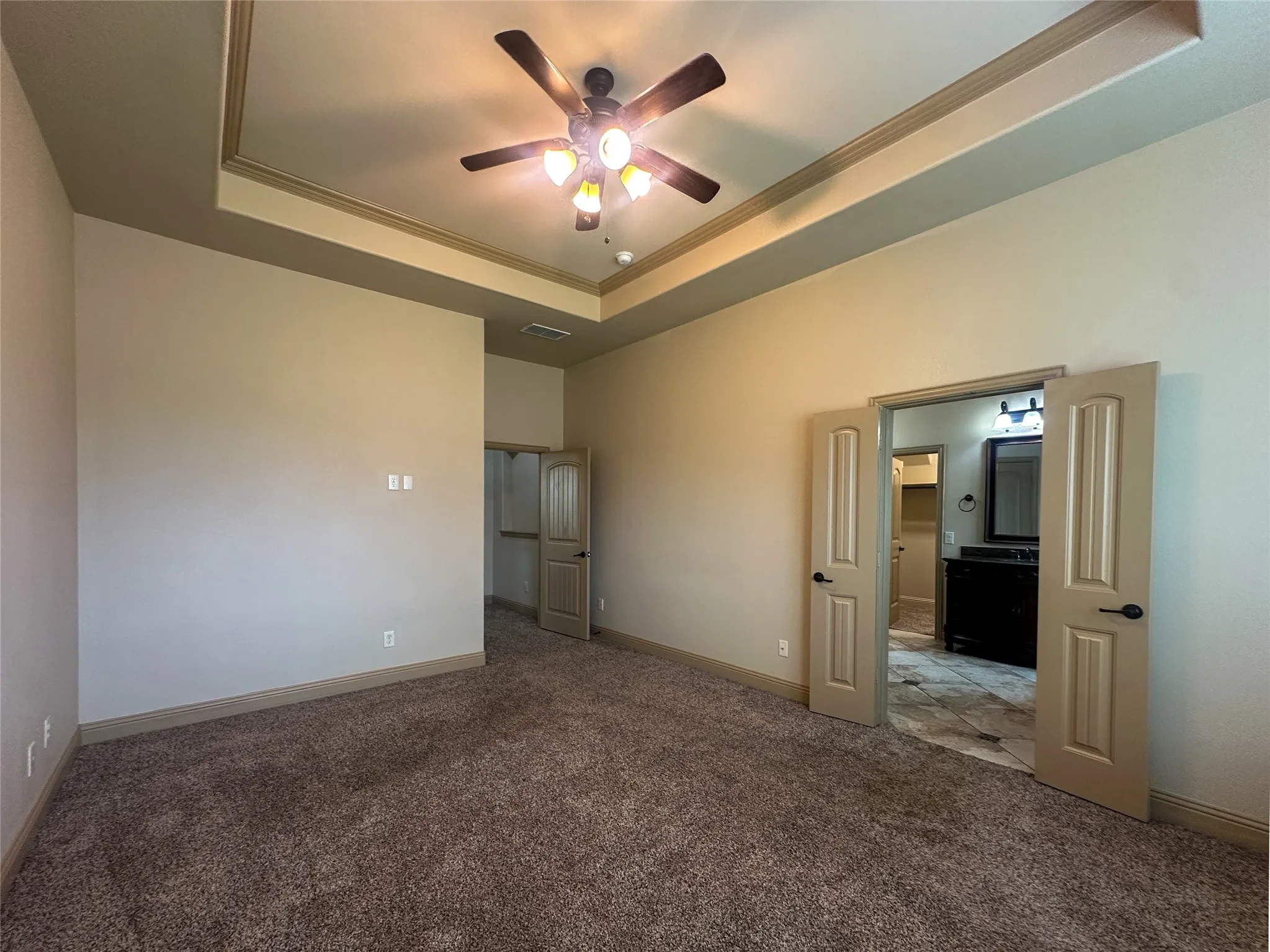 Single Family Residence For Sale in Ellis County , 422 Calvert Drive, Midlothian, Texas 76065, 4 Bedroom, 2 Bathroom, 2 Garage spaces, 2,205 Sqft, built in 2015, mls#21314821, Real Estate Agent in Midlothian, Homes For Sale in Ellis county, Homes For Sale in Midlothian, Realtor in Midlothian Texas, Real Estate Brokerage Independent Realty Texas, Luminita Cordes Realtor