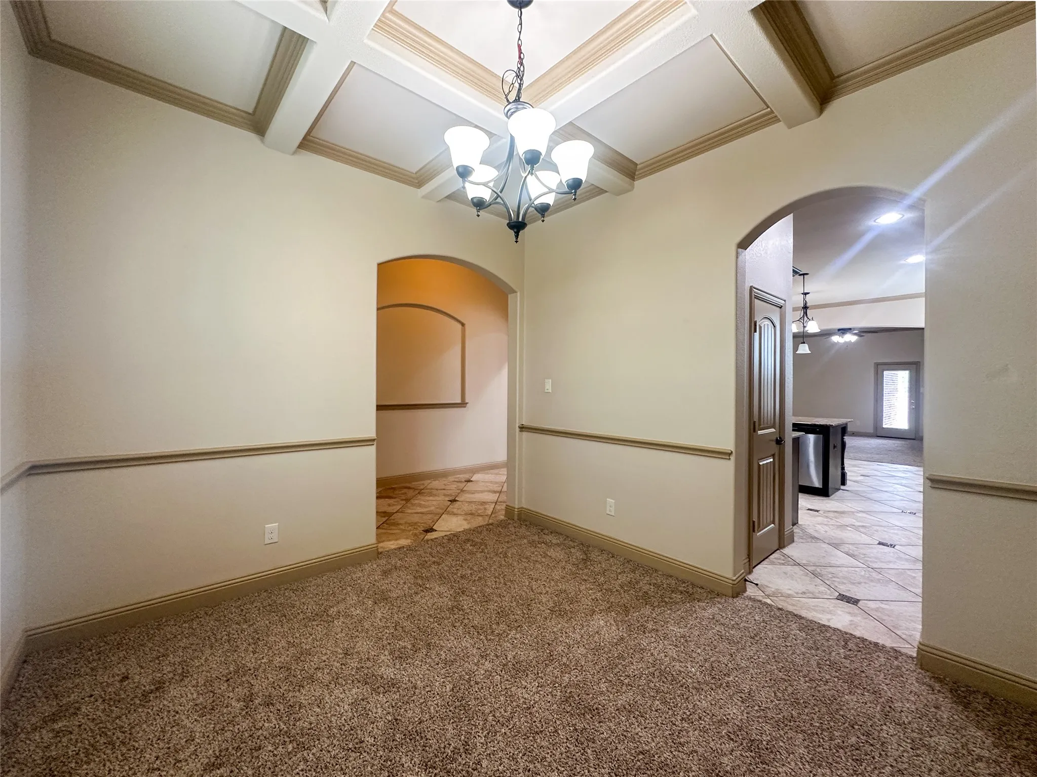 Single Family Residence For Sale in Ellis County , 422 Calvert Drive, Midlothian, Texas 76065, 4 Bedroom, 2 Bathroom, 2 Garage spaces, 2,205 Sqft, built in 2015, mls#21314821, Real Estate Agent in Midlothian, Homes For Sale in Ellis county, Homes For Sale in Midlothian, Realtor in Midlothian Texas, Real Estate Brokerage Independent Realty Texas, Luminita Cordes Realtor